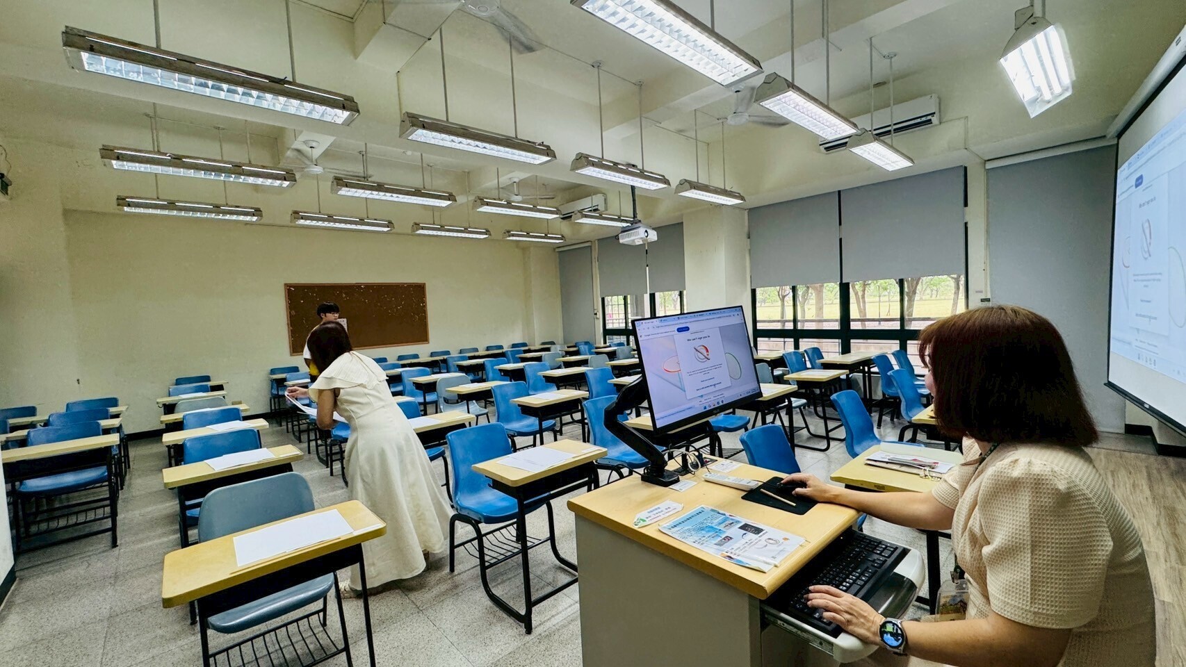 The National University of Kaohsiung and Chulalongkorn University have celebrated over 13 years of collaboration in holding the CU-TFL Thai Proficiency Test. 004Image