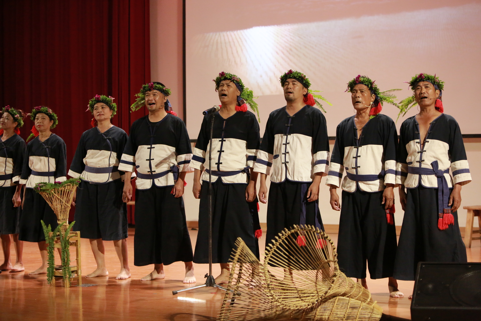 工學院、理學院、管理學院共同邀請小林「大滿舞團」到校演出。