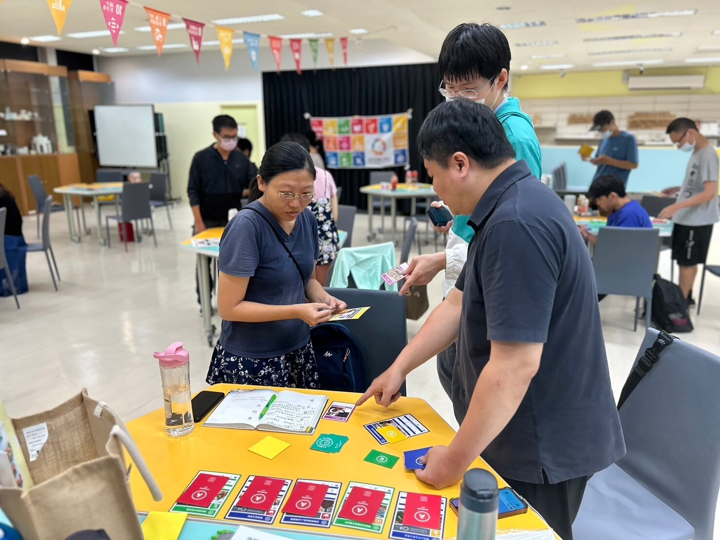 高雄大學創新學院、朝邦文教基金會共辦「2030 SDGs Game」006