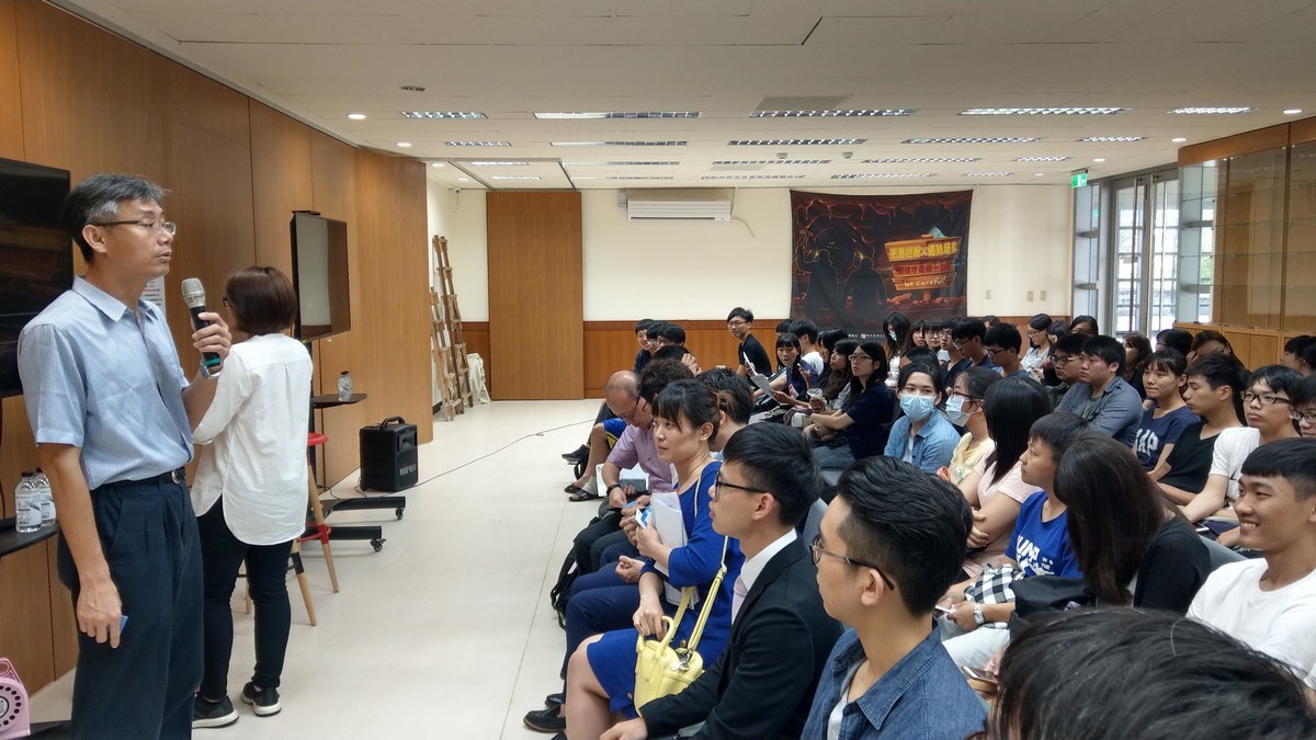 連副校長希望學生對該議題有近距離的接觸、鼓勵學生踴躍報名增加實務經驗