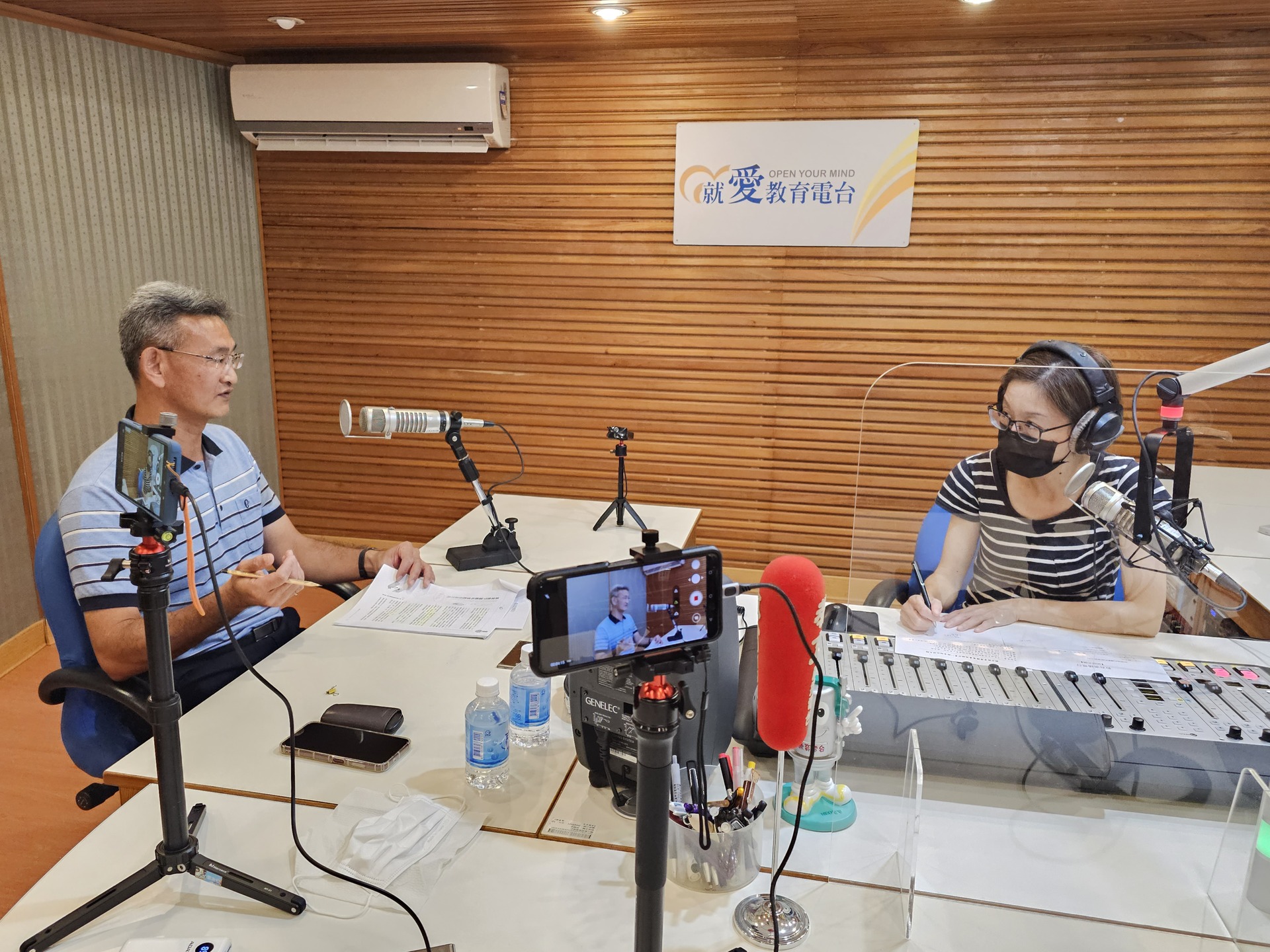 國立高雄大學運動與健康休閒學系系主任張志成受訪剖析（Covid-19）疫後運動科技往個人化、互動性、虛擬化與娛樂性方向發展001
