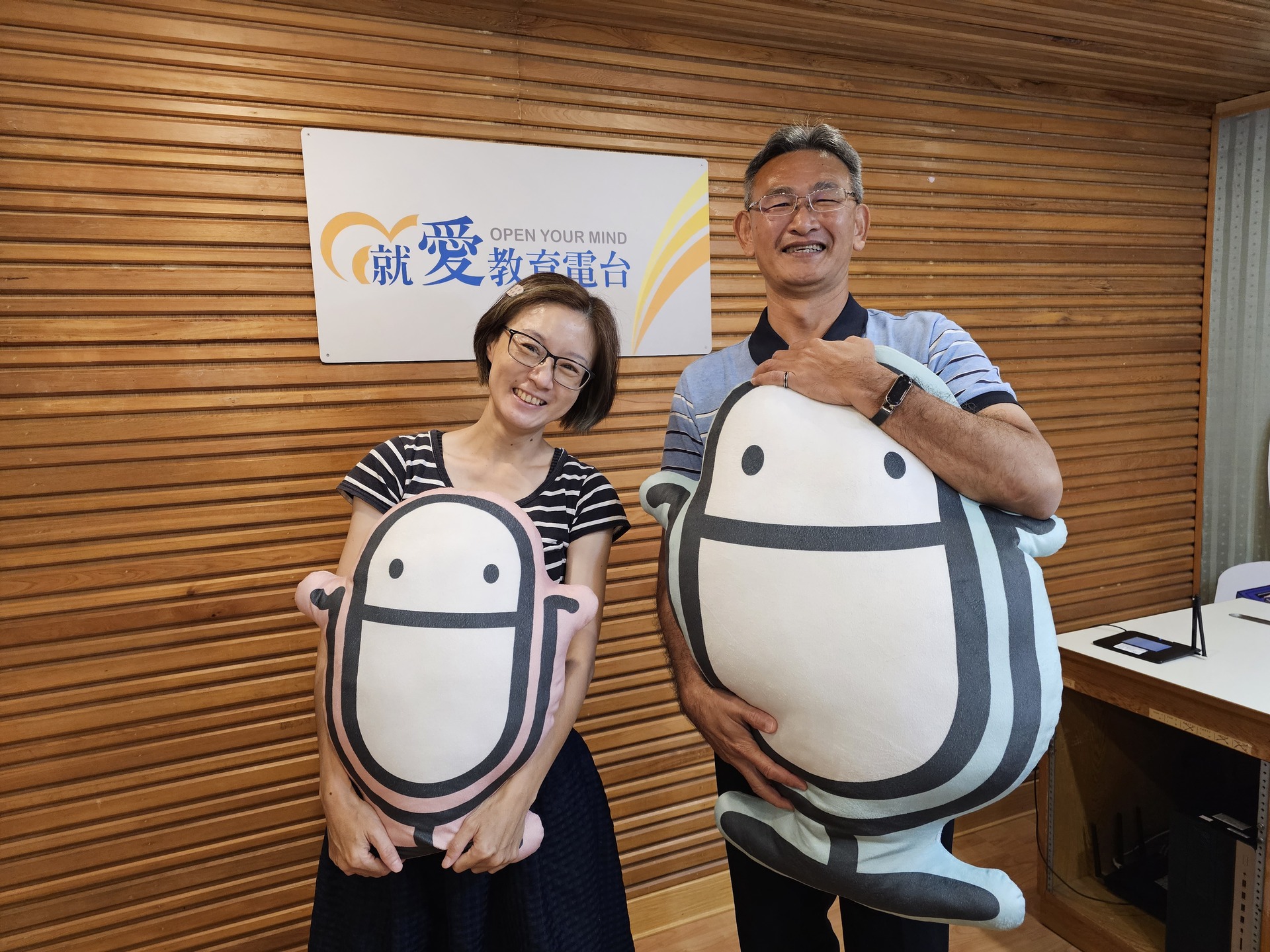 國立高雄大學運動與健康休閒學系系主任張志成受訪剖析（Covid-19）疫後運動科技往個人化、互動性、虛擬化與娛樂性方向發展006