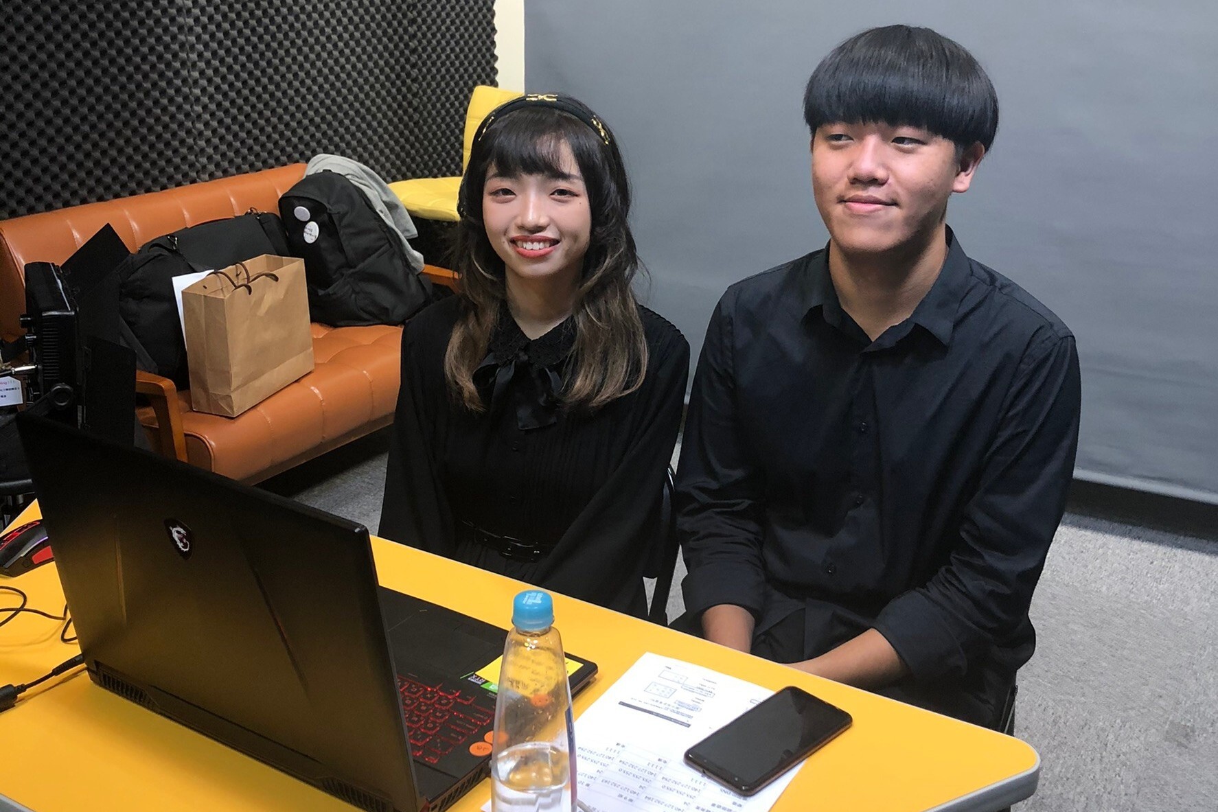 參賽隊伍於錄音室進行決賽發表_3圖片