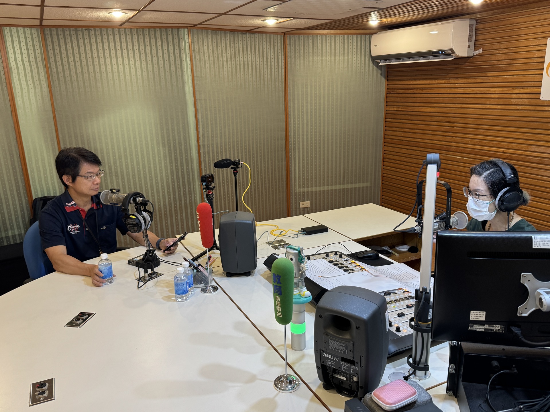 高雄大學EMBA中心主任翁銘章接受教廣節目Tea Time時光》專訪003圖片