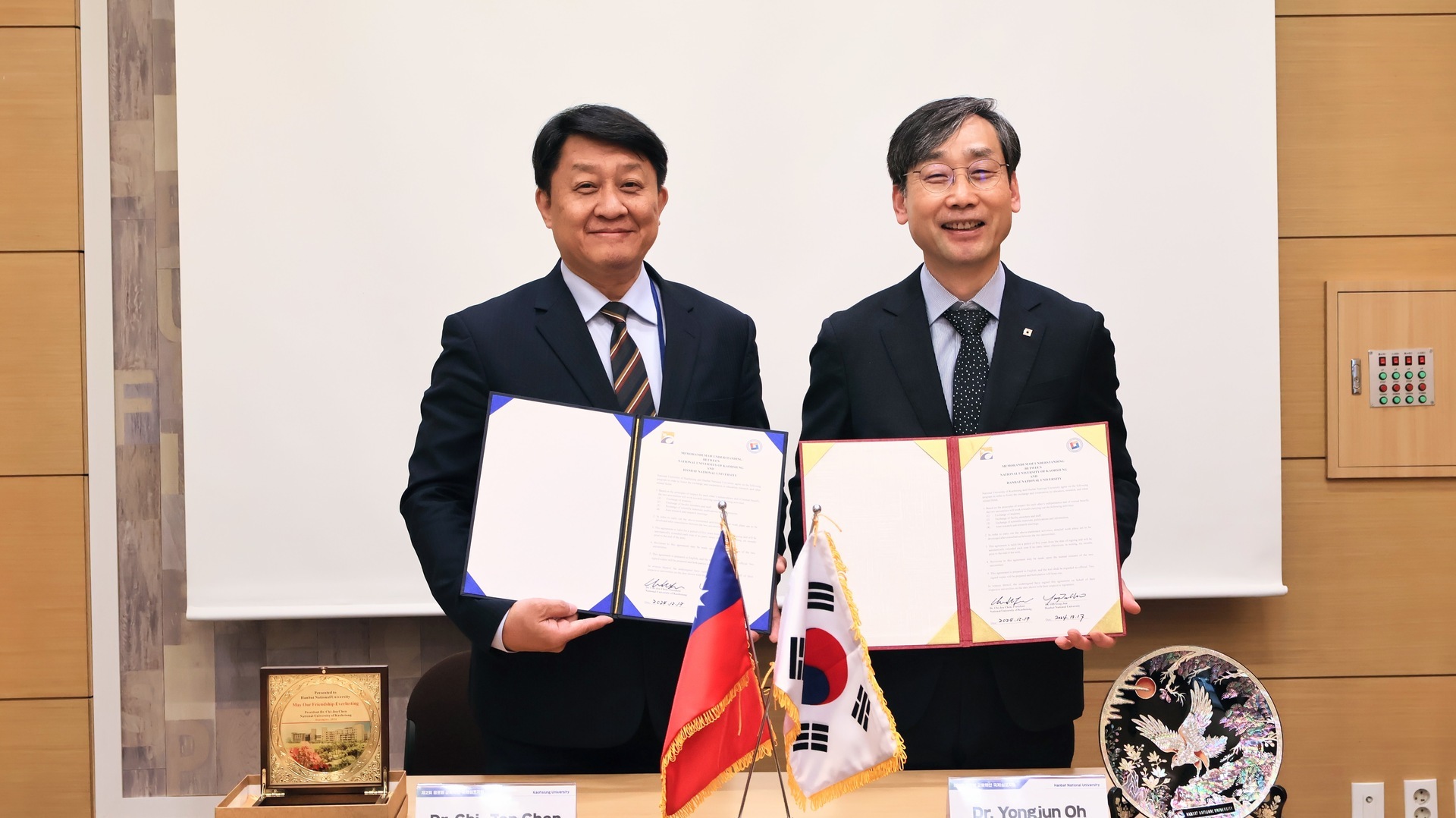 President Chi-Jen Chen and Vice President of Administration Hsing-Hao Wu Achieve Remarkable Results in South Korea Exchange 009Image