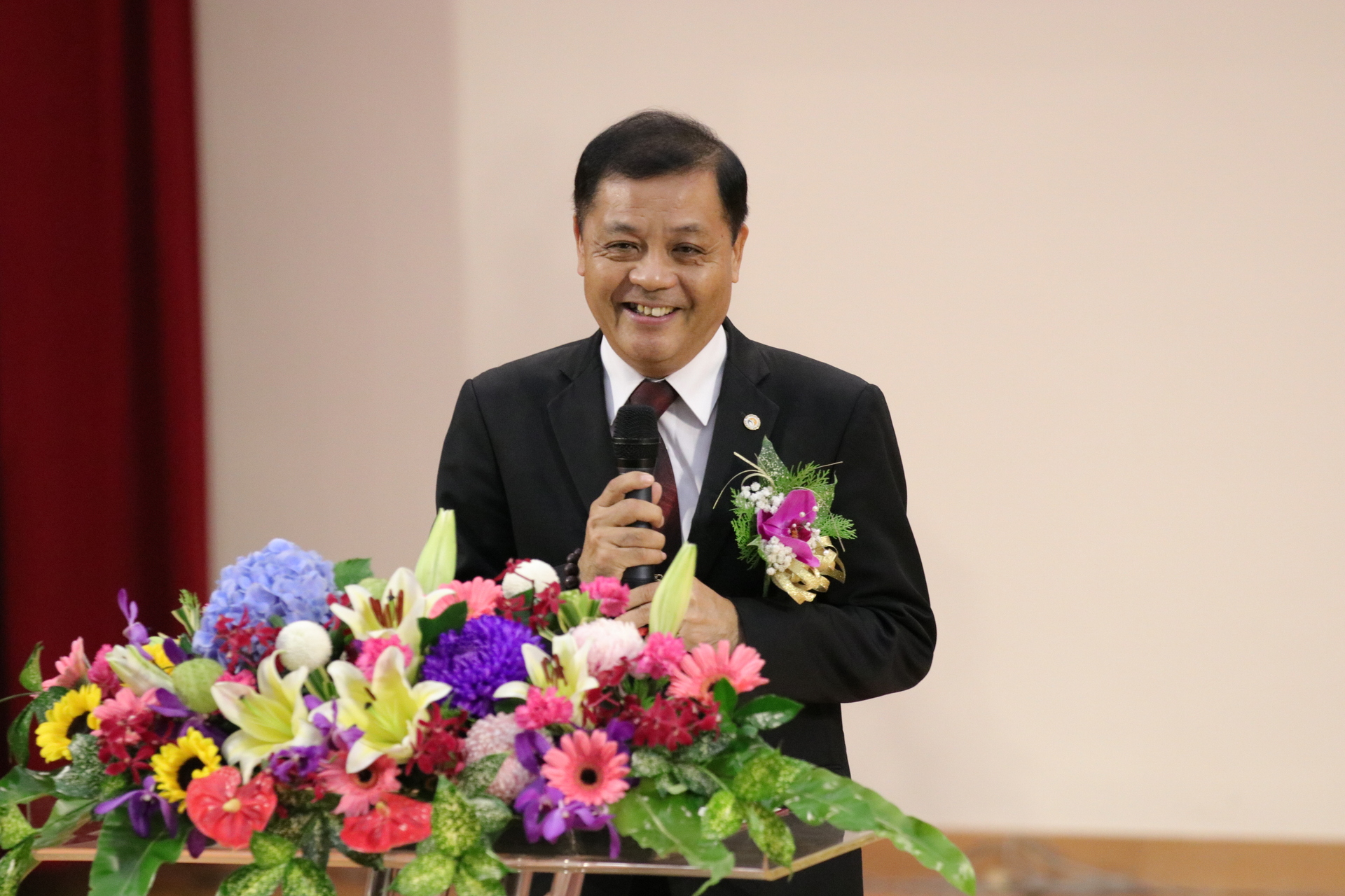 卸任代理校長莊寳鵰