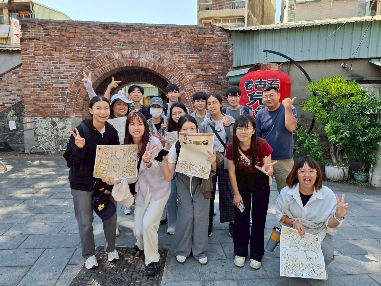 創新學院「社會設計與方案規劃」課程師生走訪台南，體驗遊戲式文史教育魅力002