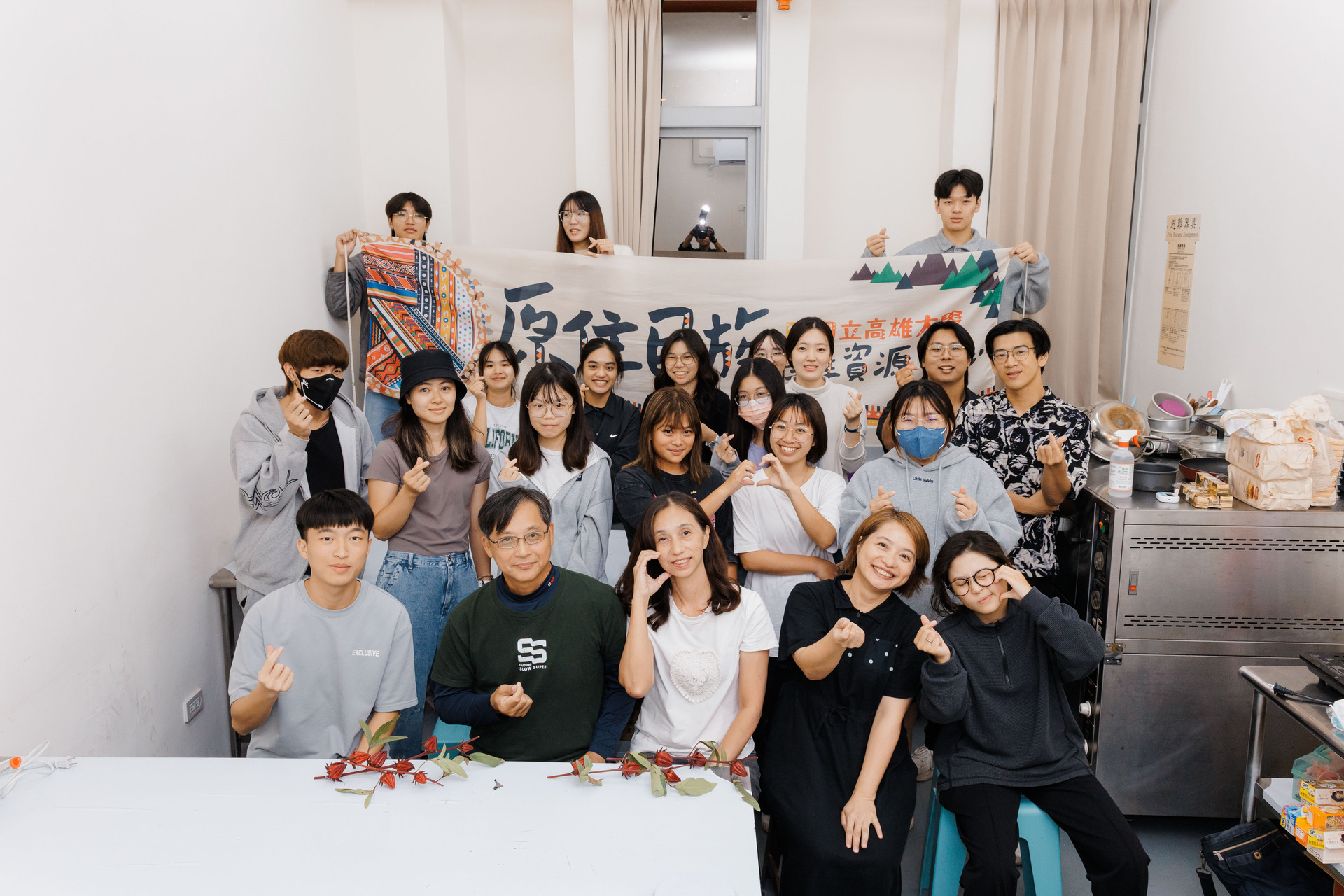 原資中心「洛神提拉米蘇」體驗課 帶領學生認識原民食材文化與應用001圖片