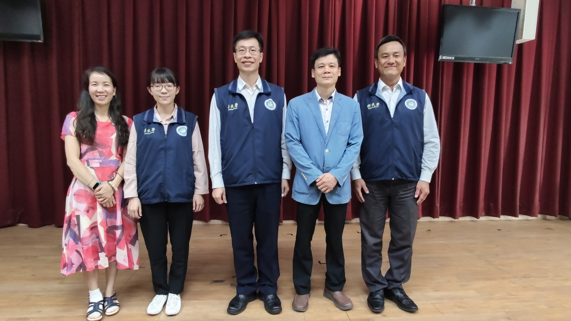 雙方合影圖片