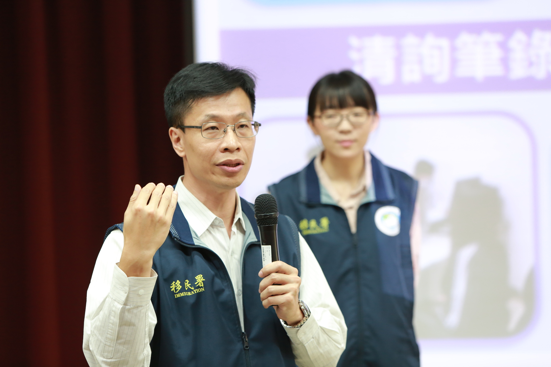 移民署高雄機場國境事務隊副隊長李政展圖片