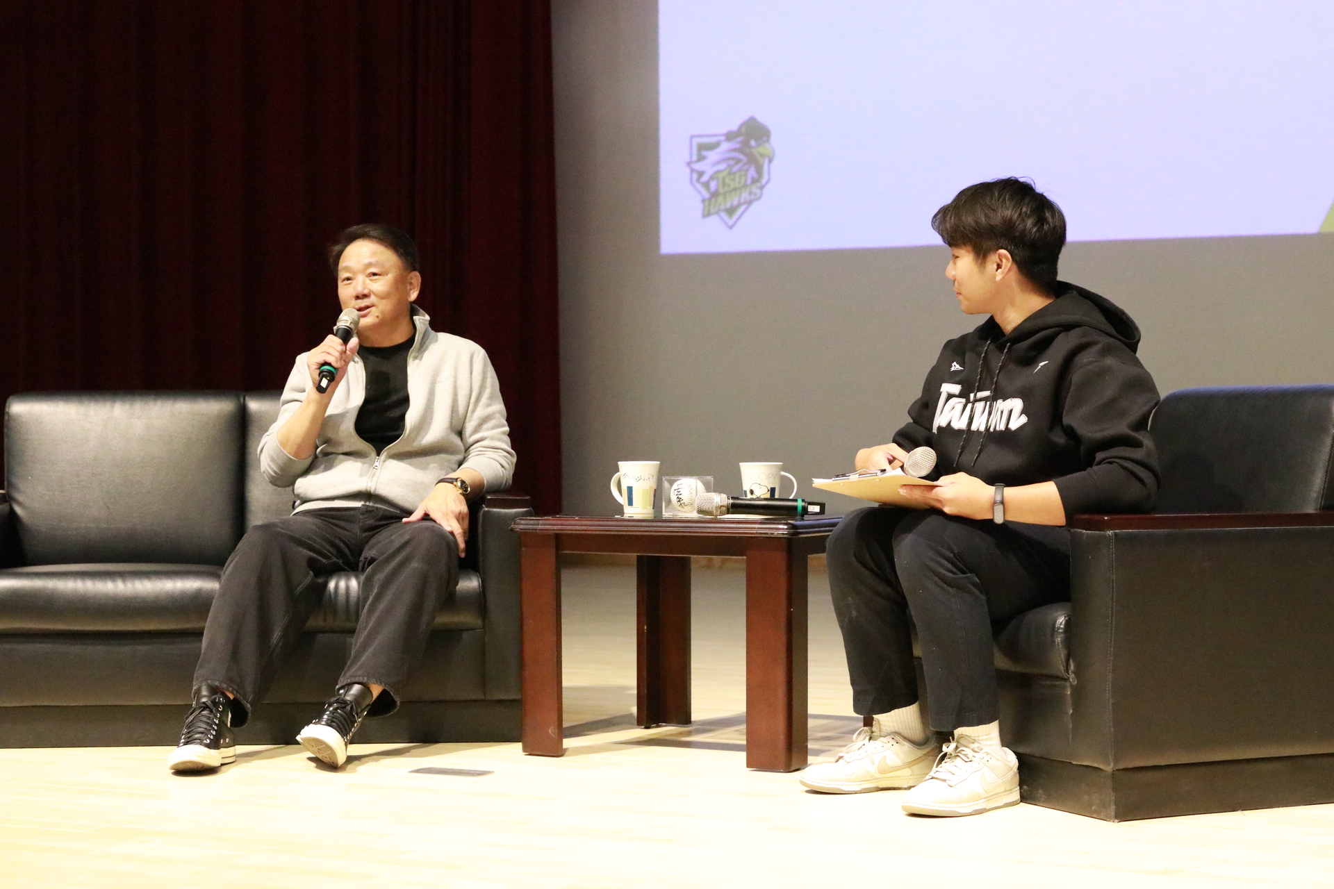 中職傳奇教頭洪一中總教練進校園 台鋼雄鷹講座激勵青年勇敢追夢 008圖片