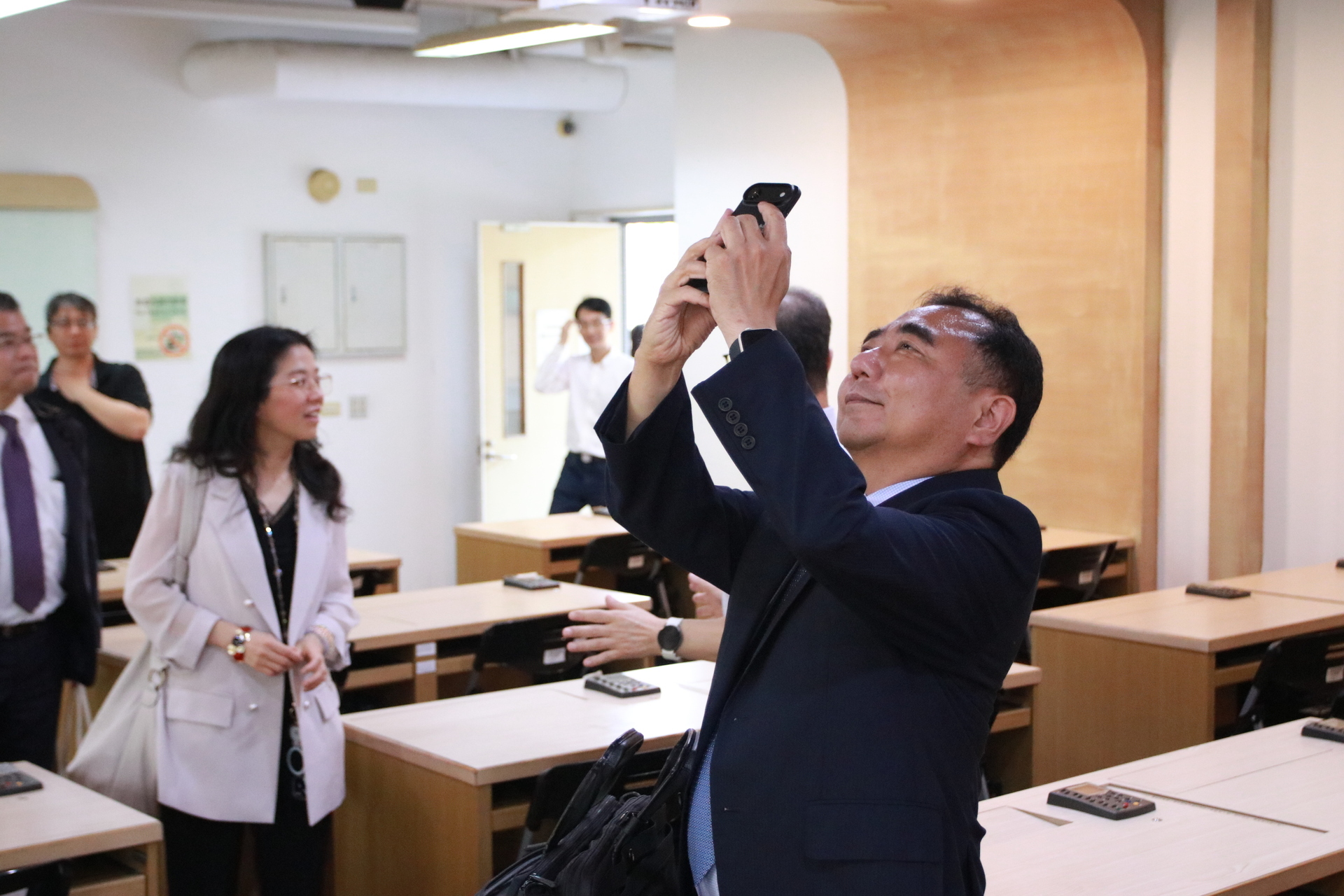 Kumamoto City Board of Education Delegation Visits NUK to Deepen Taiwan-Japan Educational Exchange and Advance VR and ICT Education Cooperation 012