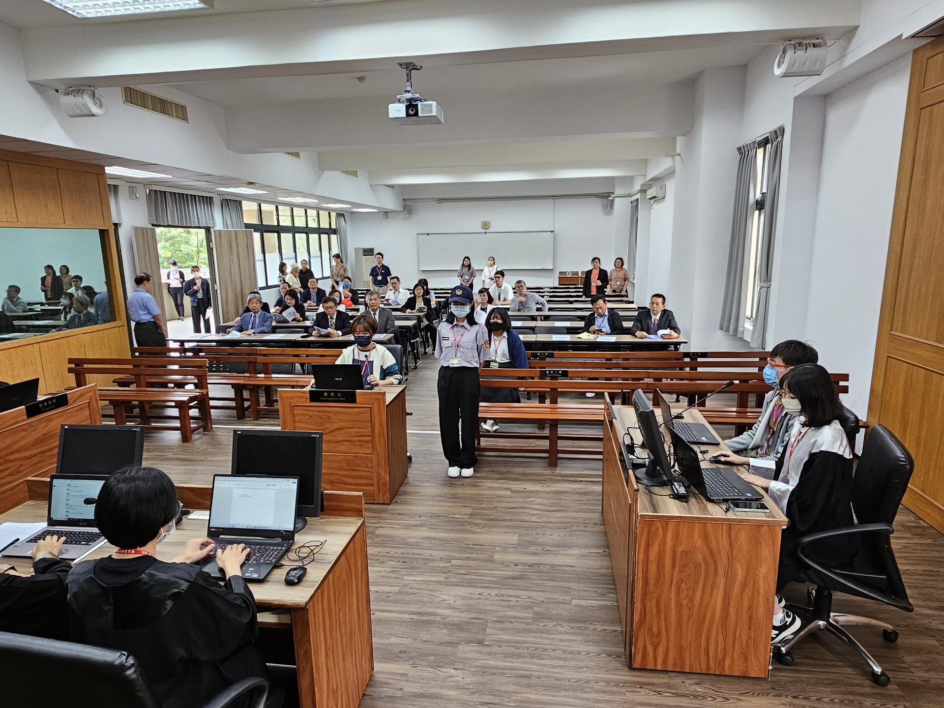 At the Open Day, there will be an opportunity to experience the moot court at the College of Law.