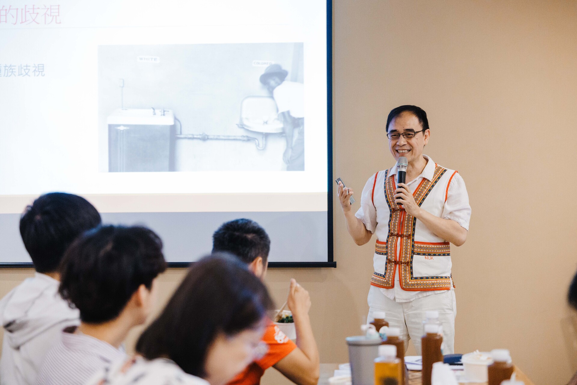 高雄大學原資中心舉辦全民原教講座，解析微歧視現象強化文化敏感度001圖片