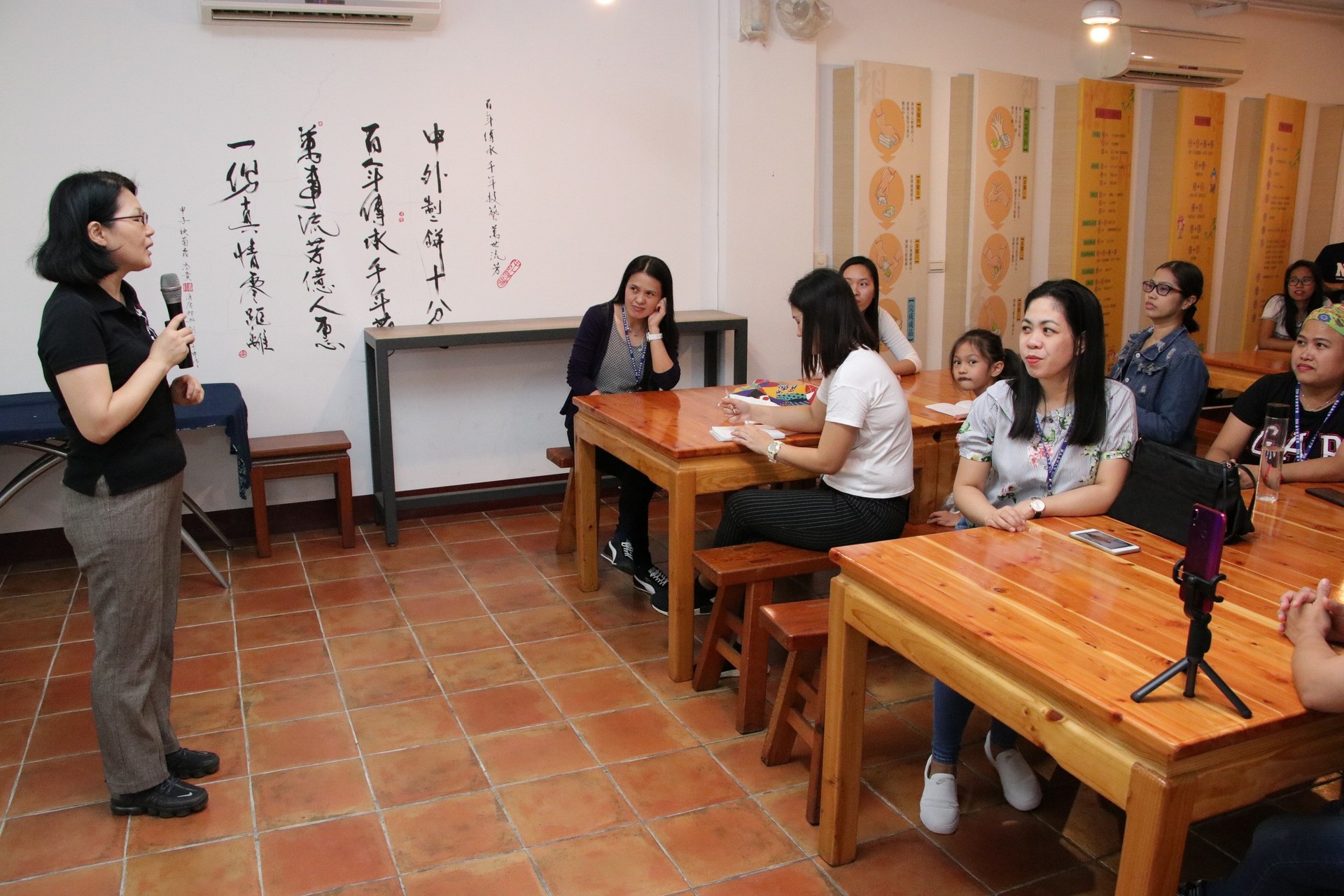 菲律賓公民在台學習中心主辦「走讀歷史，體驗文化」活動，近20名菲籍學員報名。