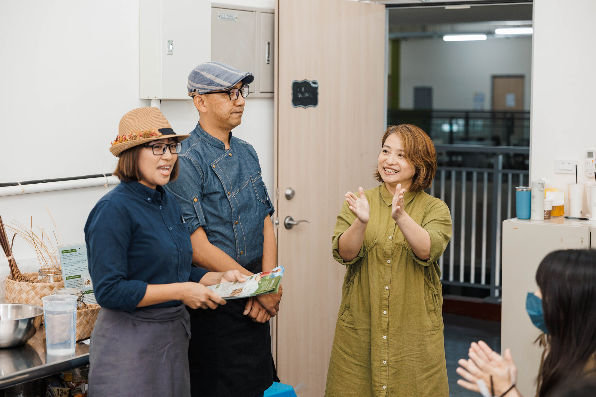 師生共製「琉璃奶酪」認識飲食文化002圖片