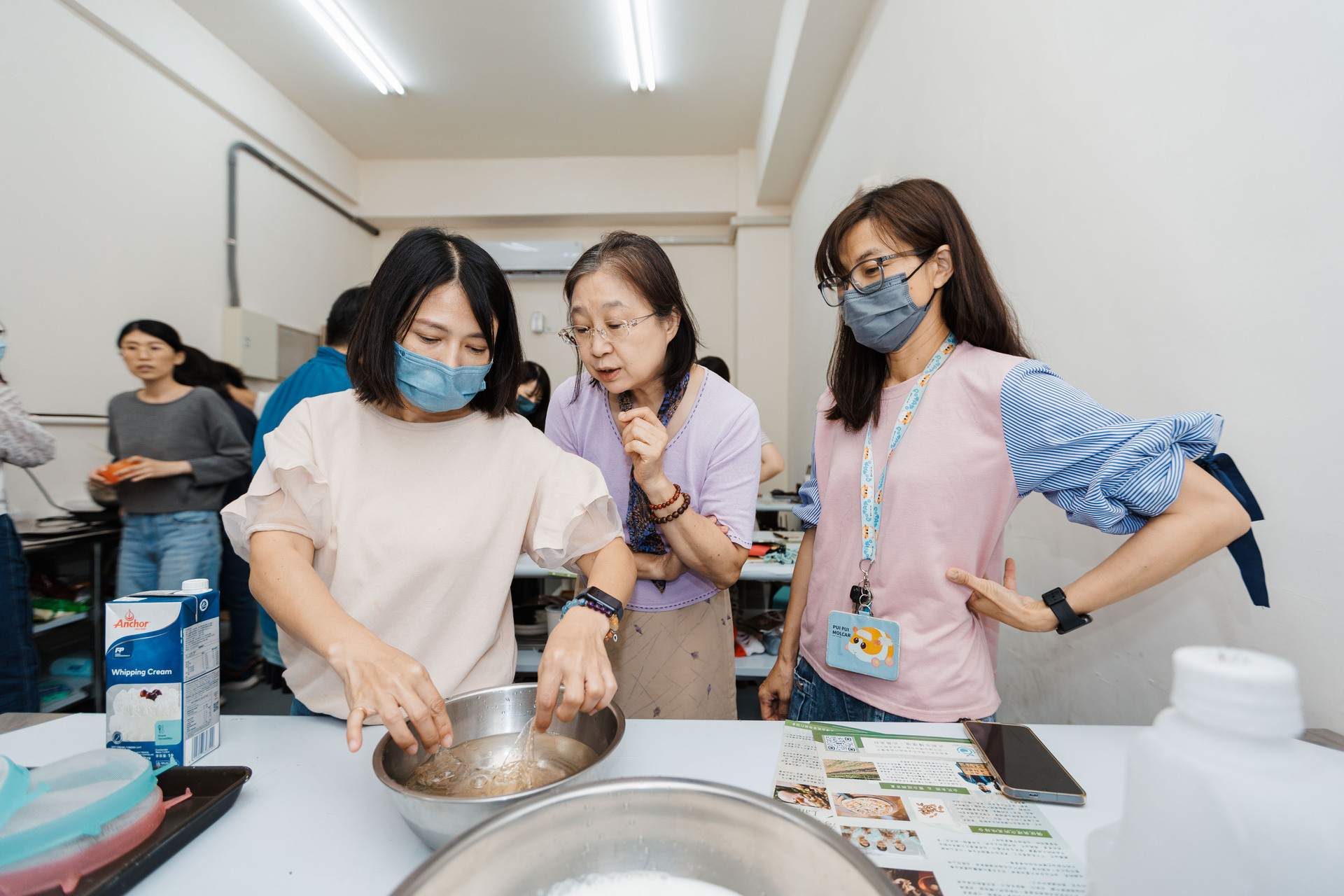 師生共製「琉璃奶酪」認識飲食文化004圖片