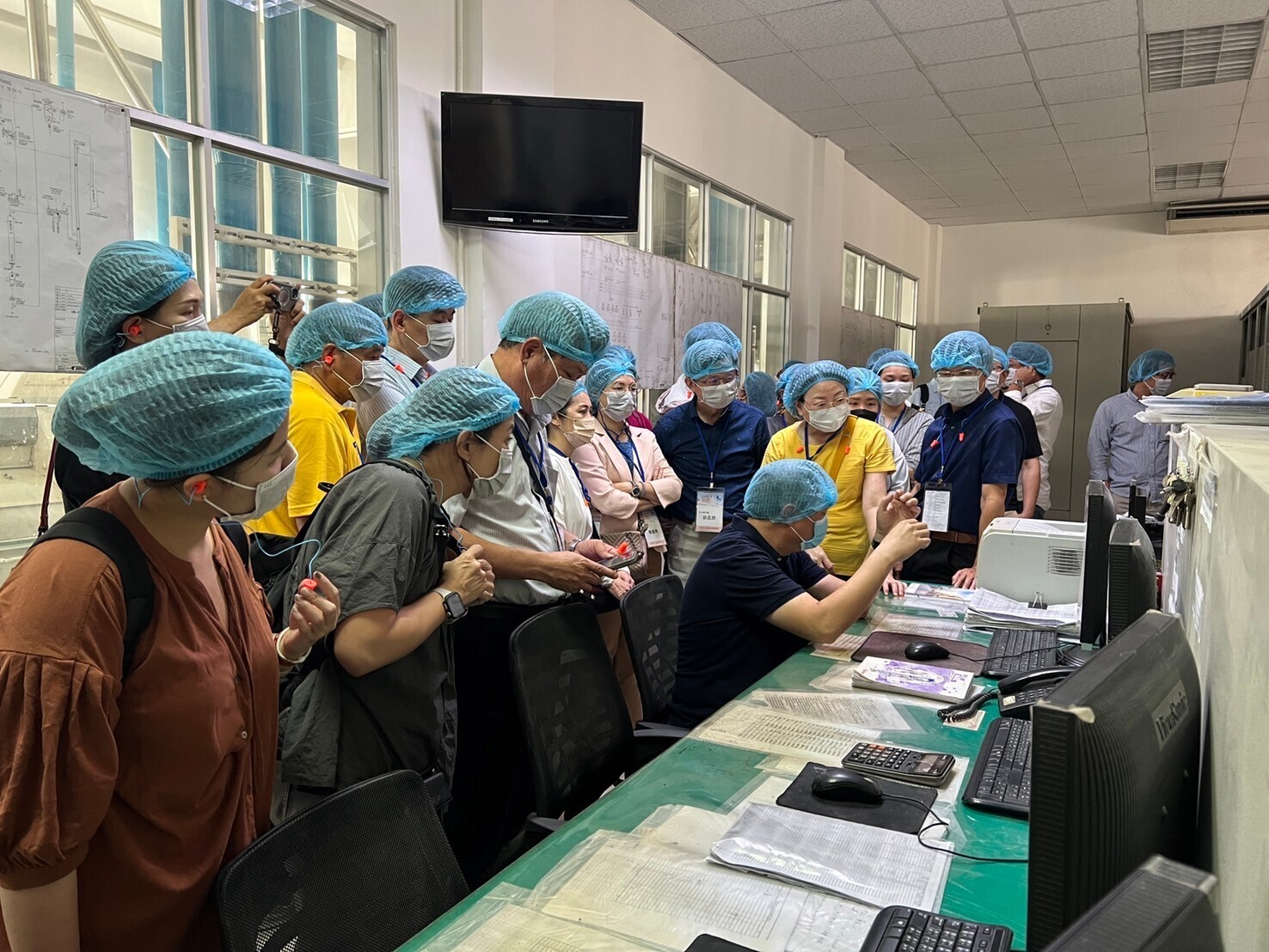 National University of Kaohsiung EMBA faculty and students visit multiple Taiwanese enterprises in Vietnam.04Image