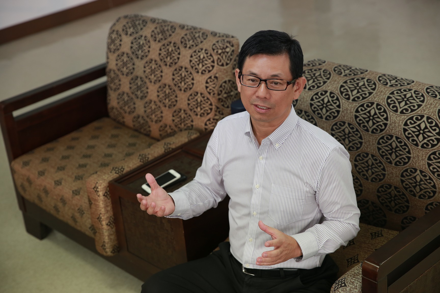謝武吉給自己許下兩個目標：擔任青年學子職涯輔導的指引燈塔、腦性麻痺患者終身志工。圖片