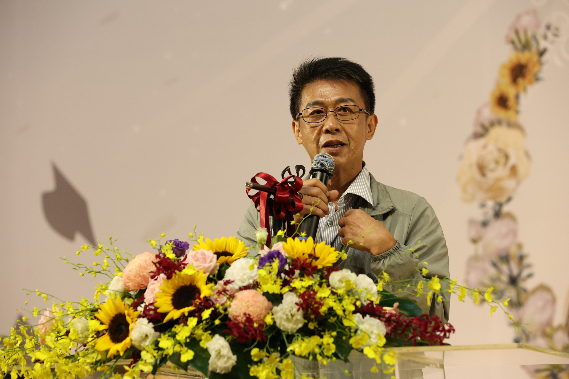 A speech was given by Legislative Yuan member Hsu Chih-chieh
