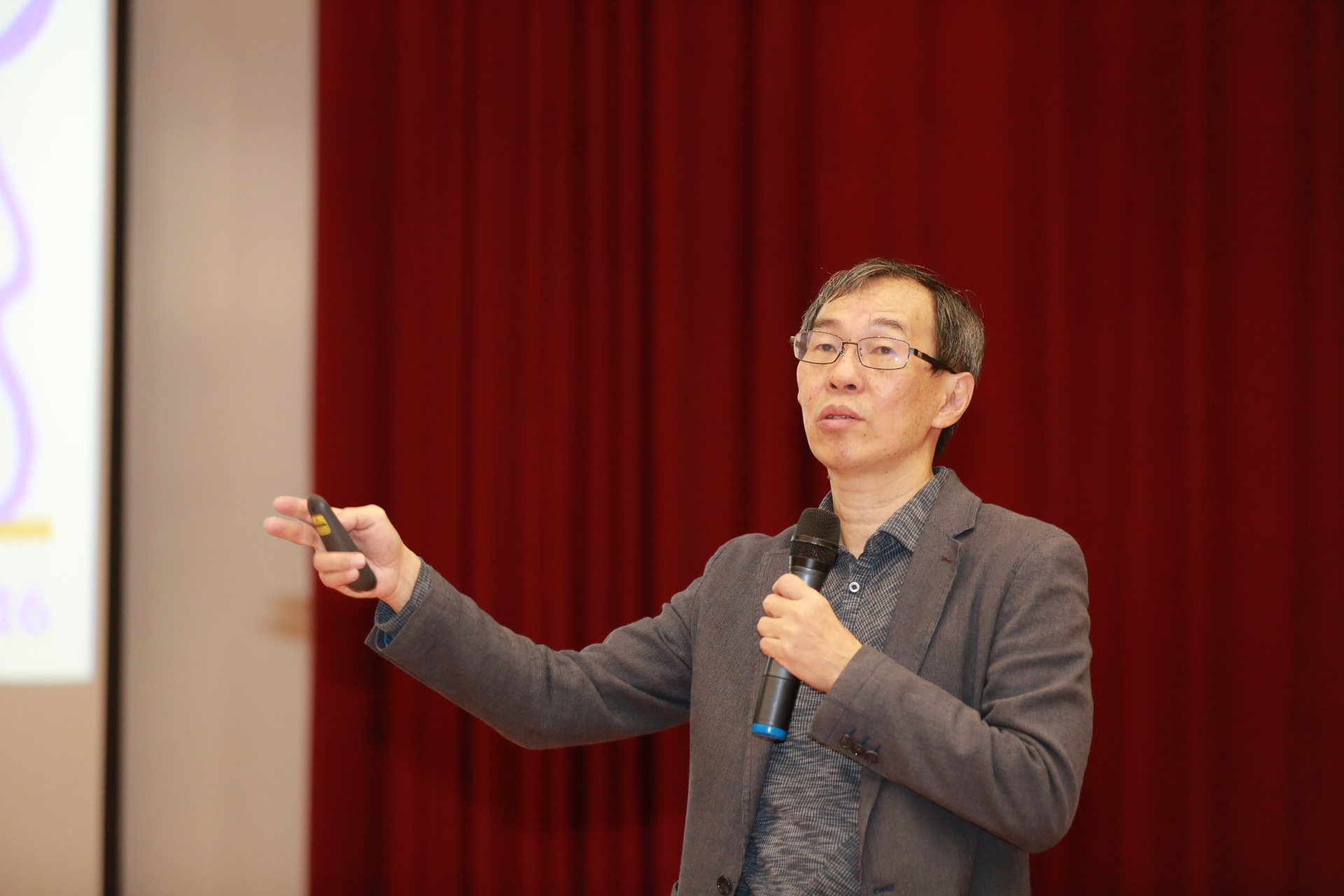 資工系講座教授洪宗貝01