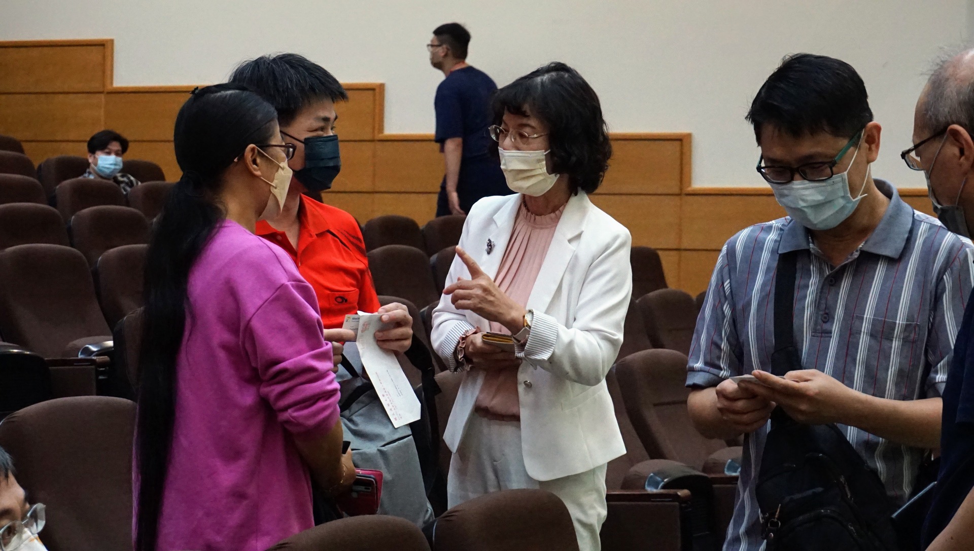 高雄大學校長陳月端偕團隊與新生家長座談交流03