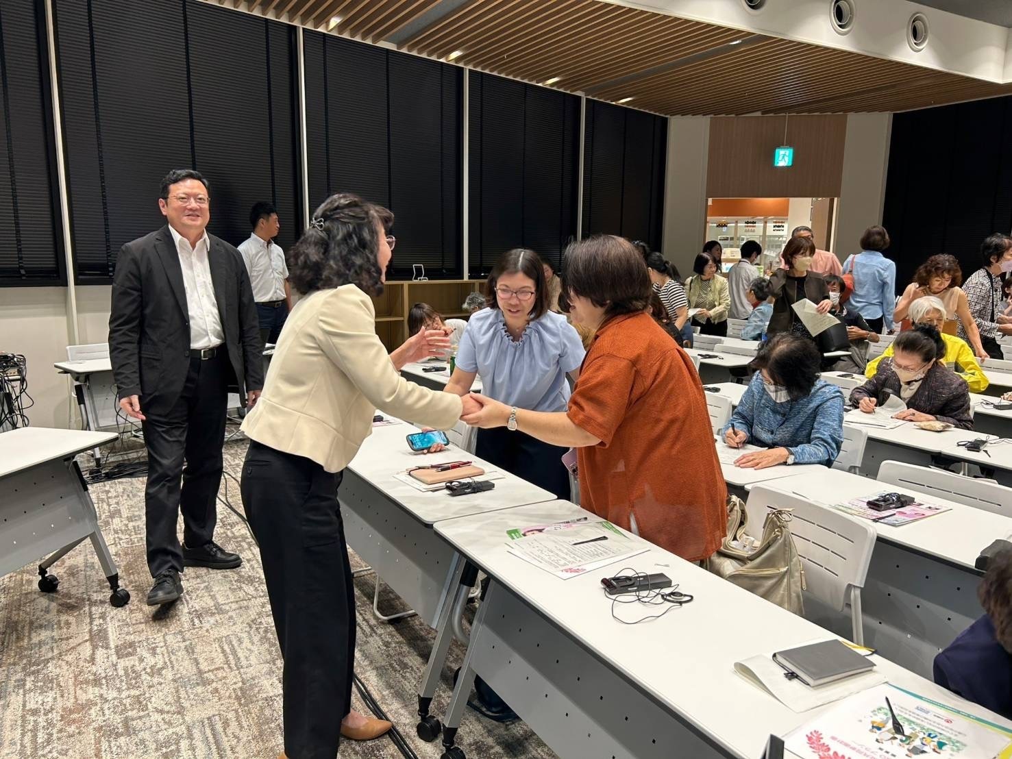 The president of the National University of Kaohsiung (NUK), Yueh-Tuan Chen, led a delegation to Japan, resulting in fruitful exchanges and accomplishments. 012