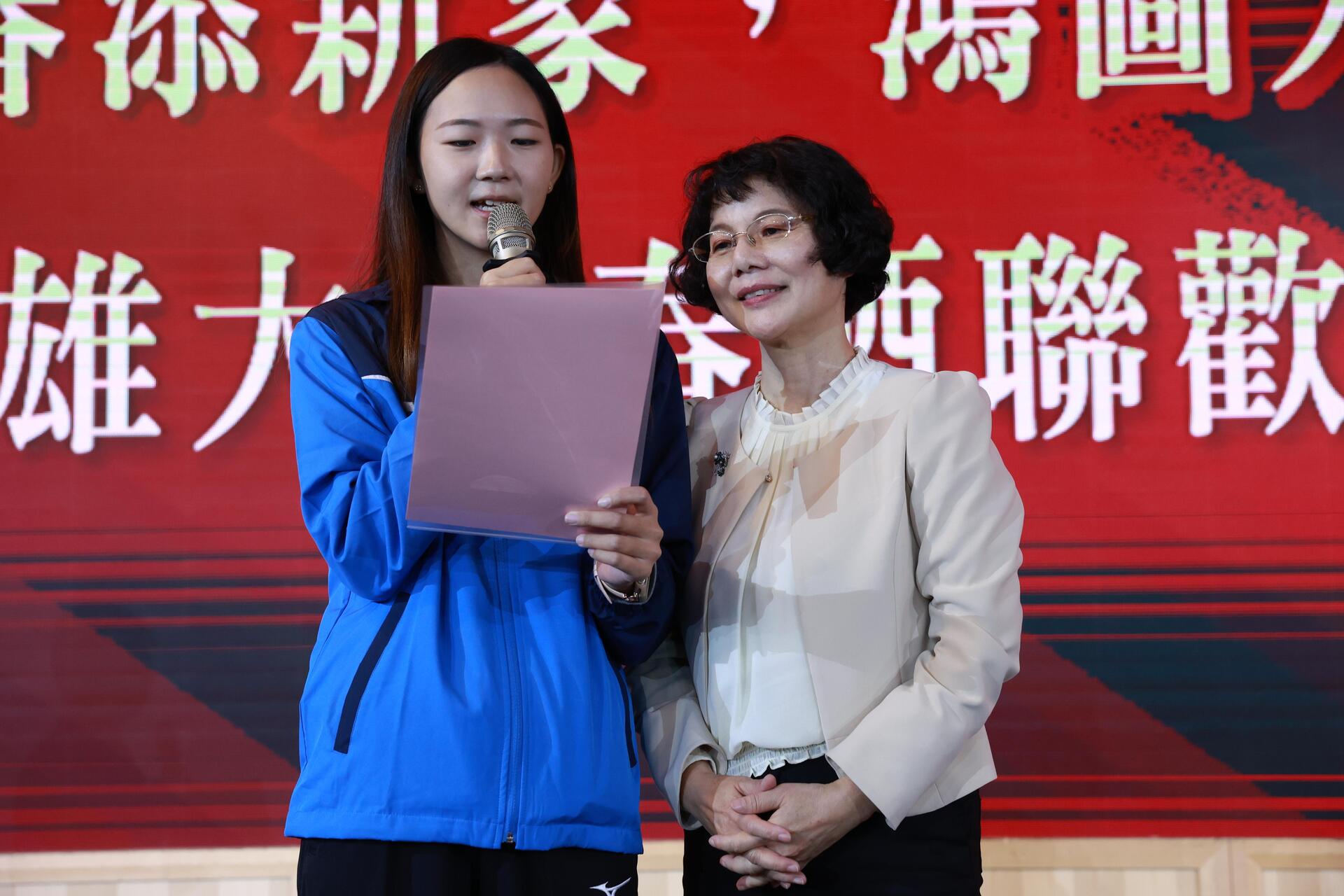 人事室主辦全校新春聯歡晚會，凝聚向心力、激勵士氣【法律學系113級學生鍾昌豫 攝影】04