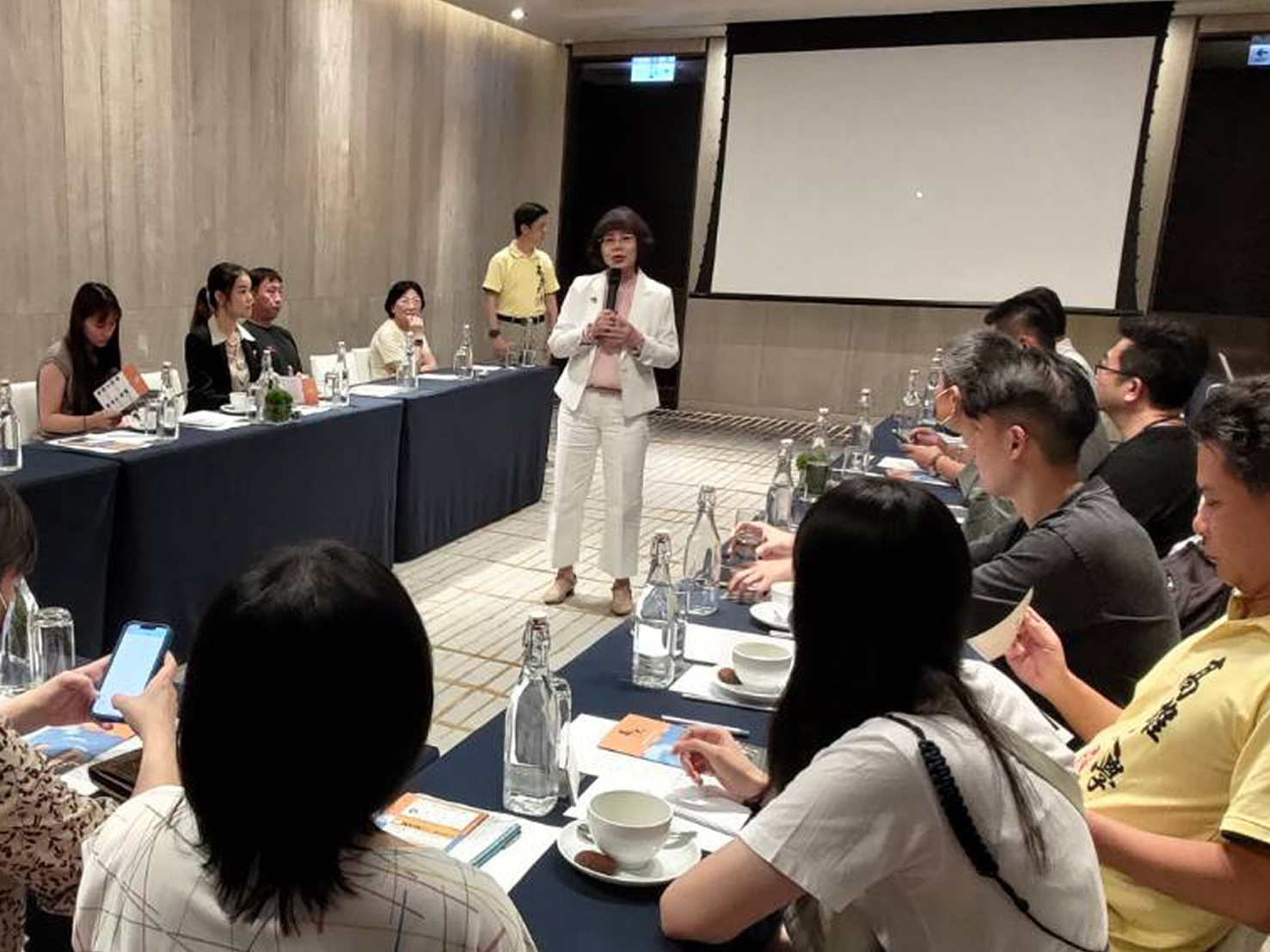 EMBA學員國際移動學習，赴越參訪校友台企02