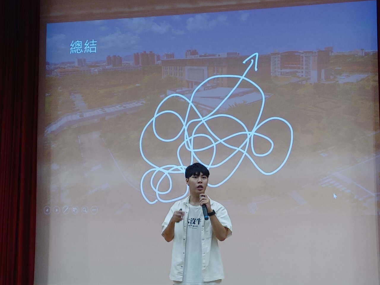 教發中心《大學入門》邀請學生會前後任會長黃振翔、莊承諺經驗分享002