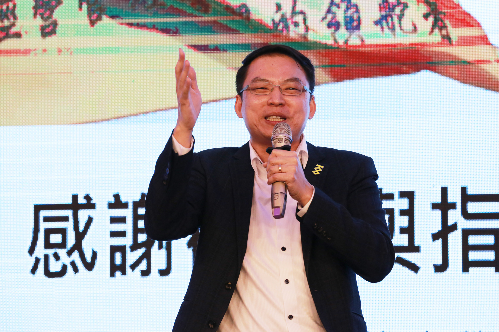 EMBA校友、高雄市議員黃文益