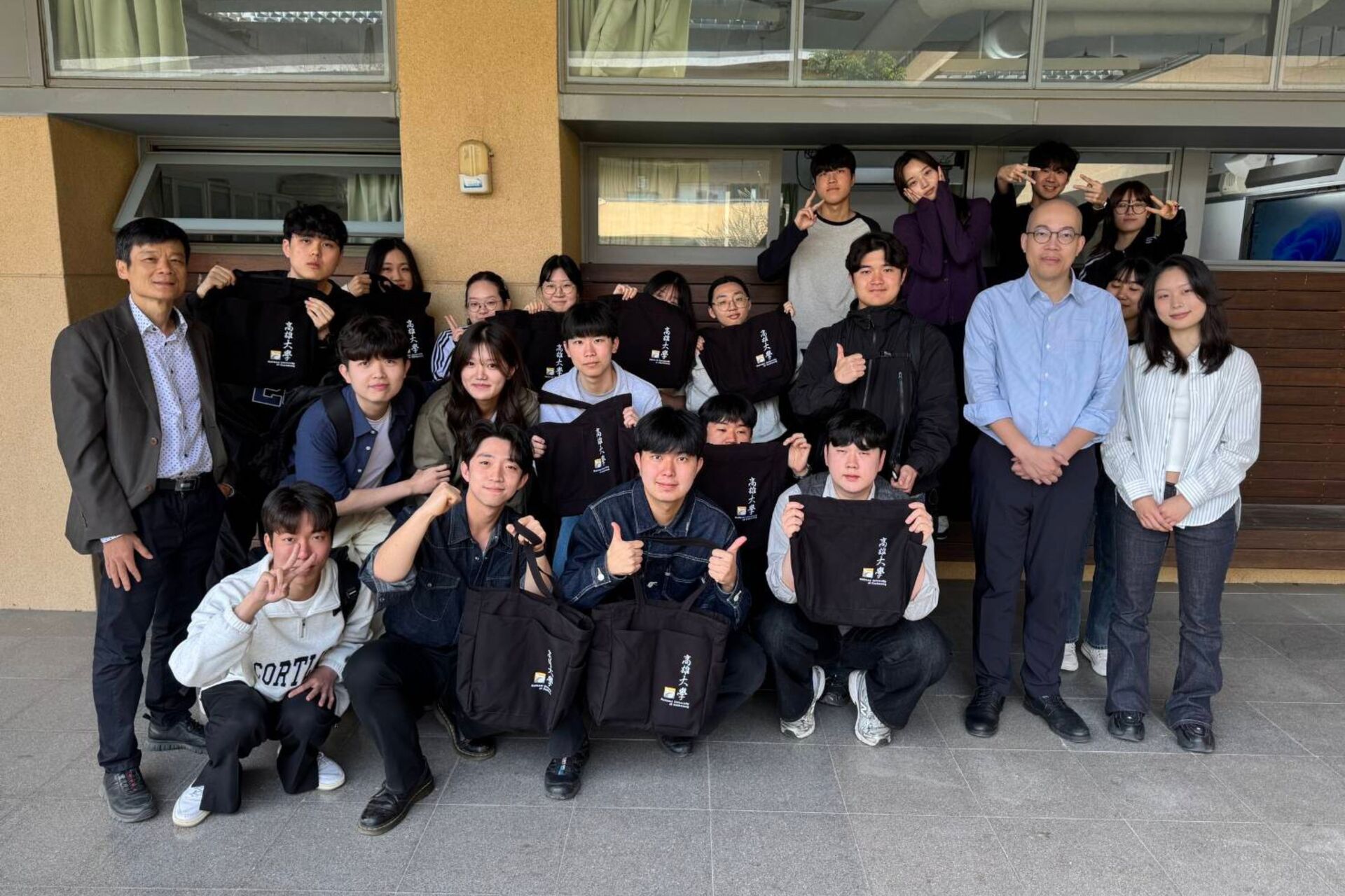 NUK and Sister School Kyung Hee University Deepen Exchange Through Taiwan Cultural Study Program 001Image