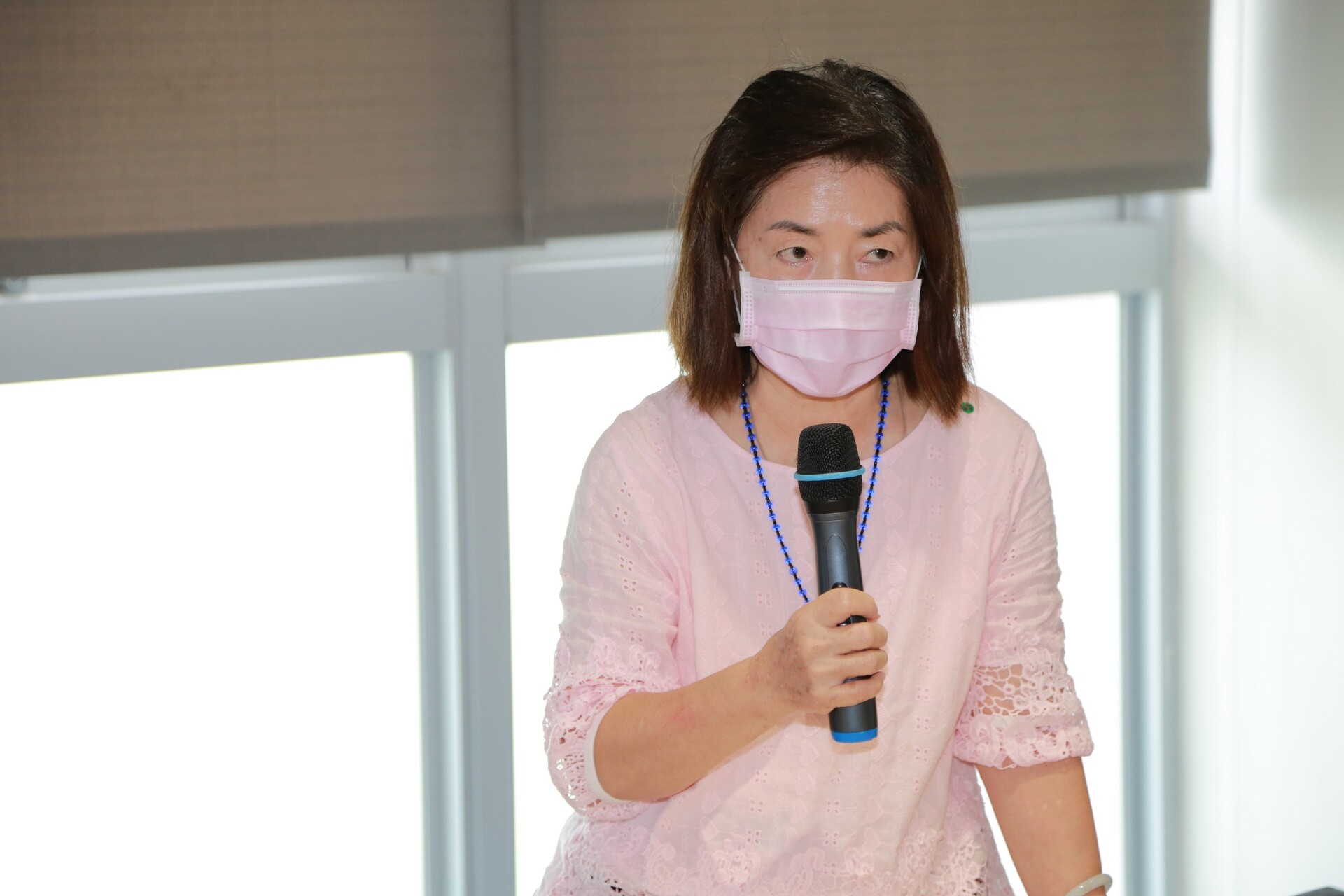 03.何素瓊主任發表榮退感言