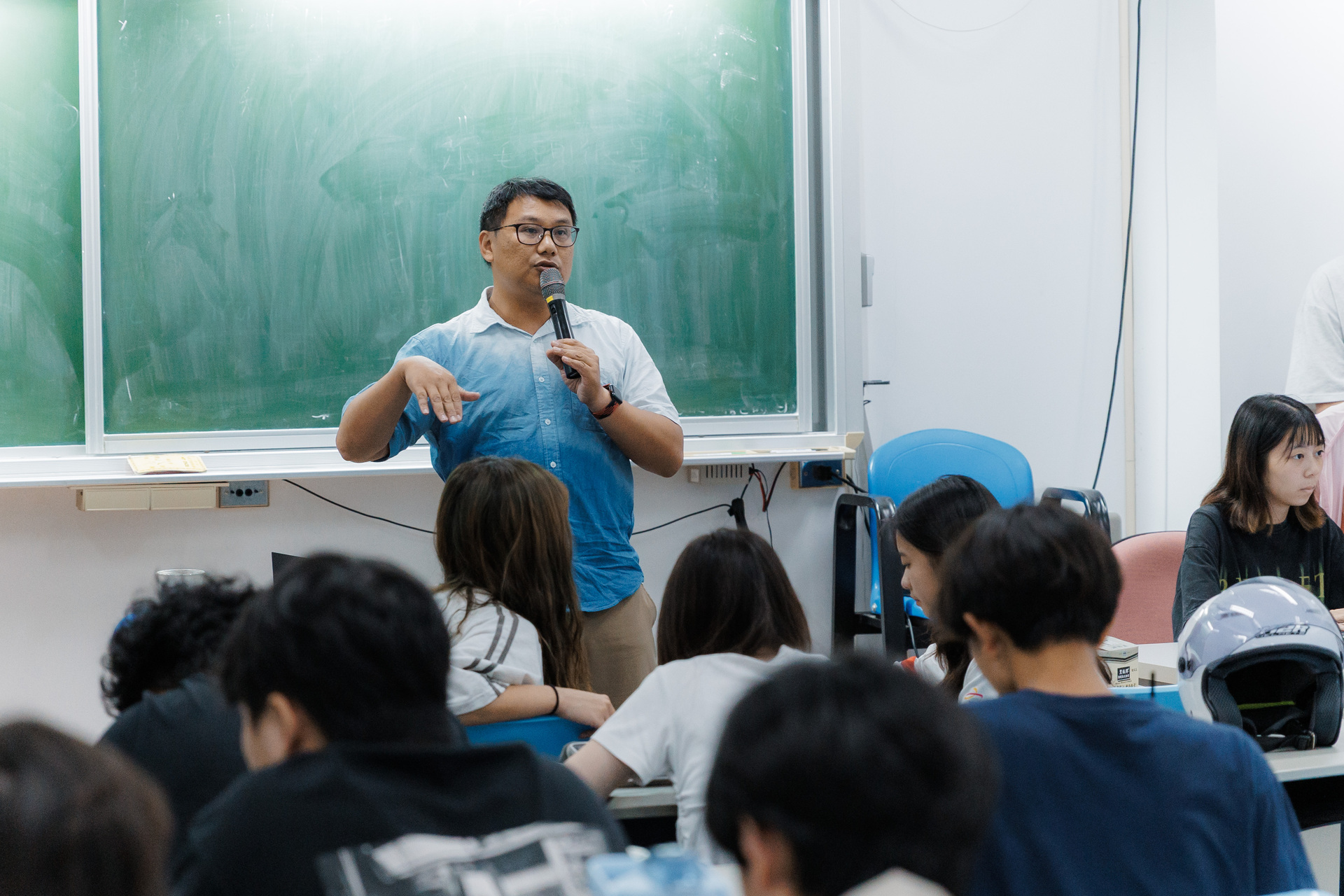 解說員孫銘恒為高大師生分享部落導覽與原民文化推廣經驗003