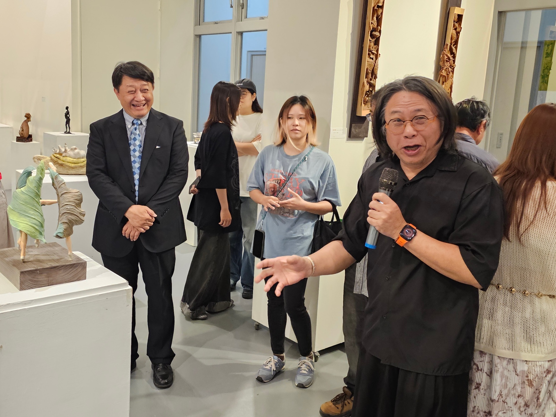 藝創系賴廷鴻、沈明旺、陳冠勳3位教師舉辦「材．技．意」工藝創作聯展於校內活動中心藝文廳展出016