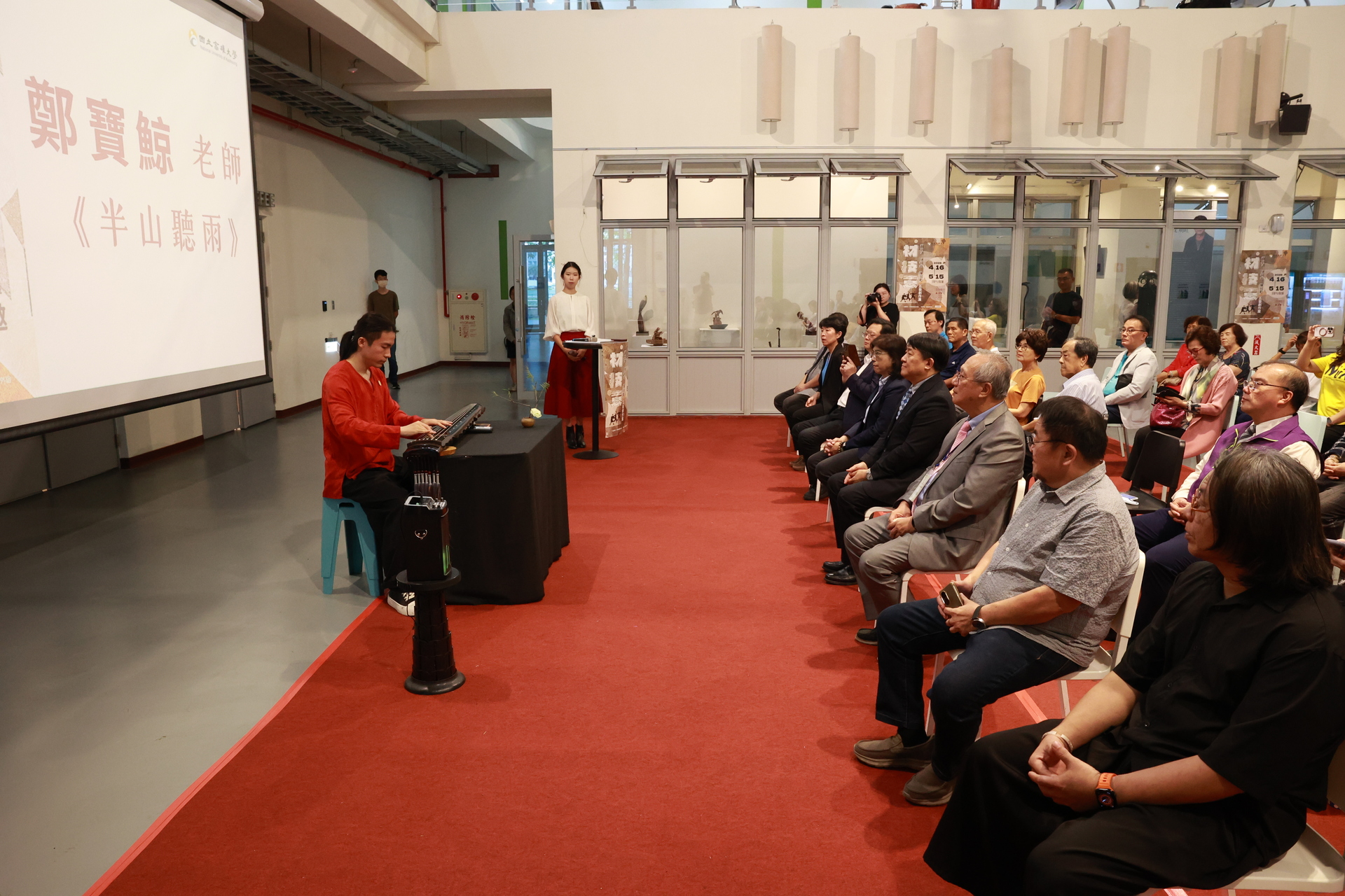 藝創系賴廷鴻、沈明旺、陳冠勳3位教師舉辦「材．技．意」工藝創作聯展於校內活動中心藝文廳展出006