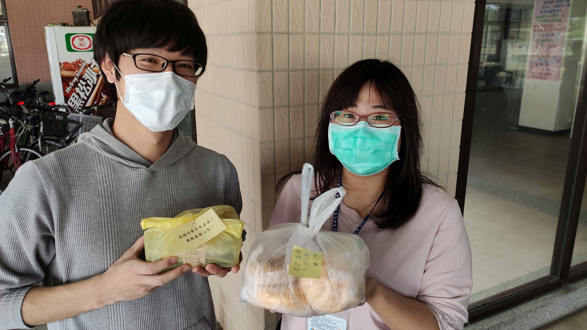 為居家檢疫港澳生送餐及點心