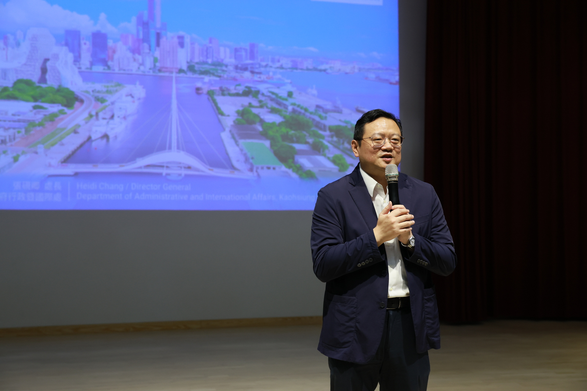 高雄大學《卓越講座》邀高市府行國處處長張硯卿談城市外交007