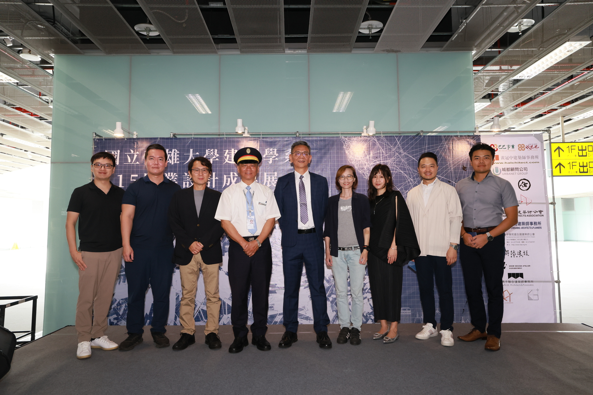 建築系115級畢業設計展進駐臺鐵高雄車站，學生作品走入城市公共空間009