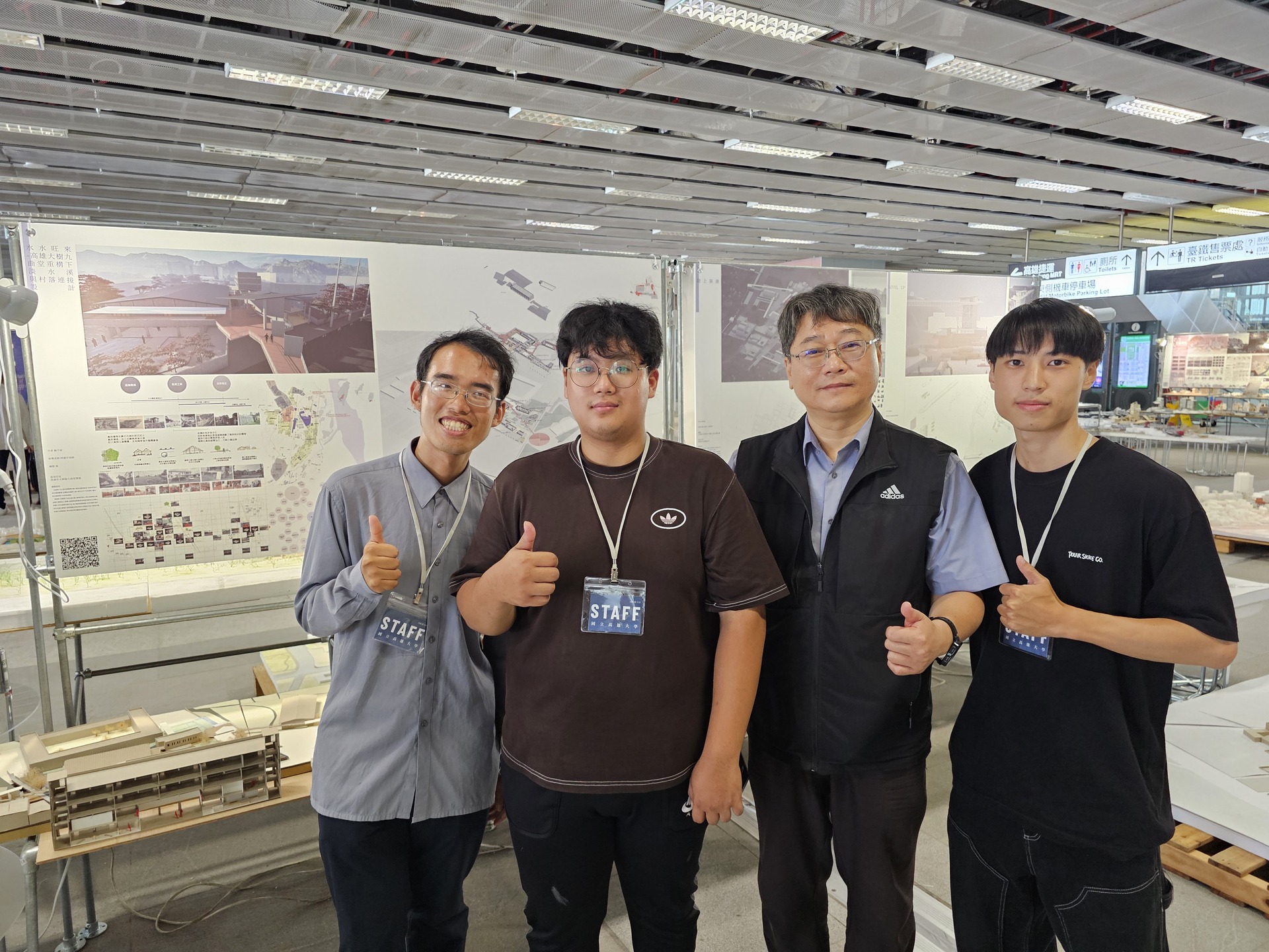 建築系115級畢業設計展進駐臺鐵高雄車站，學生作品走入城市公共空間012