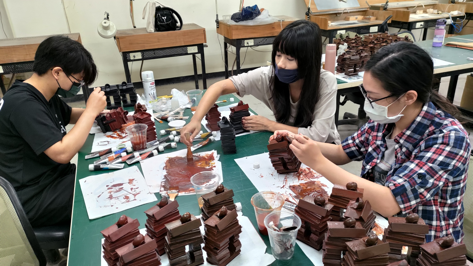創校公共藝術品「書香」變身獎座04圖片