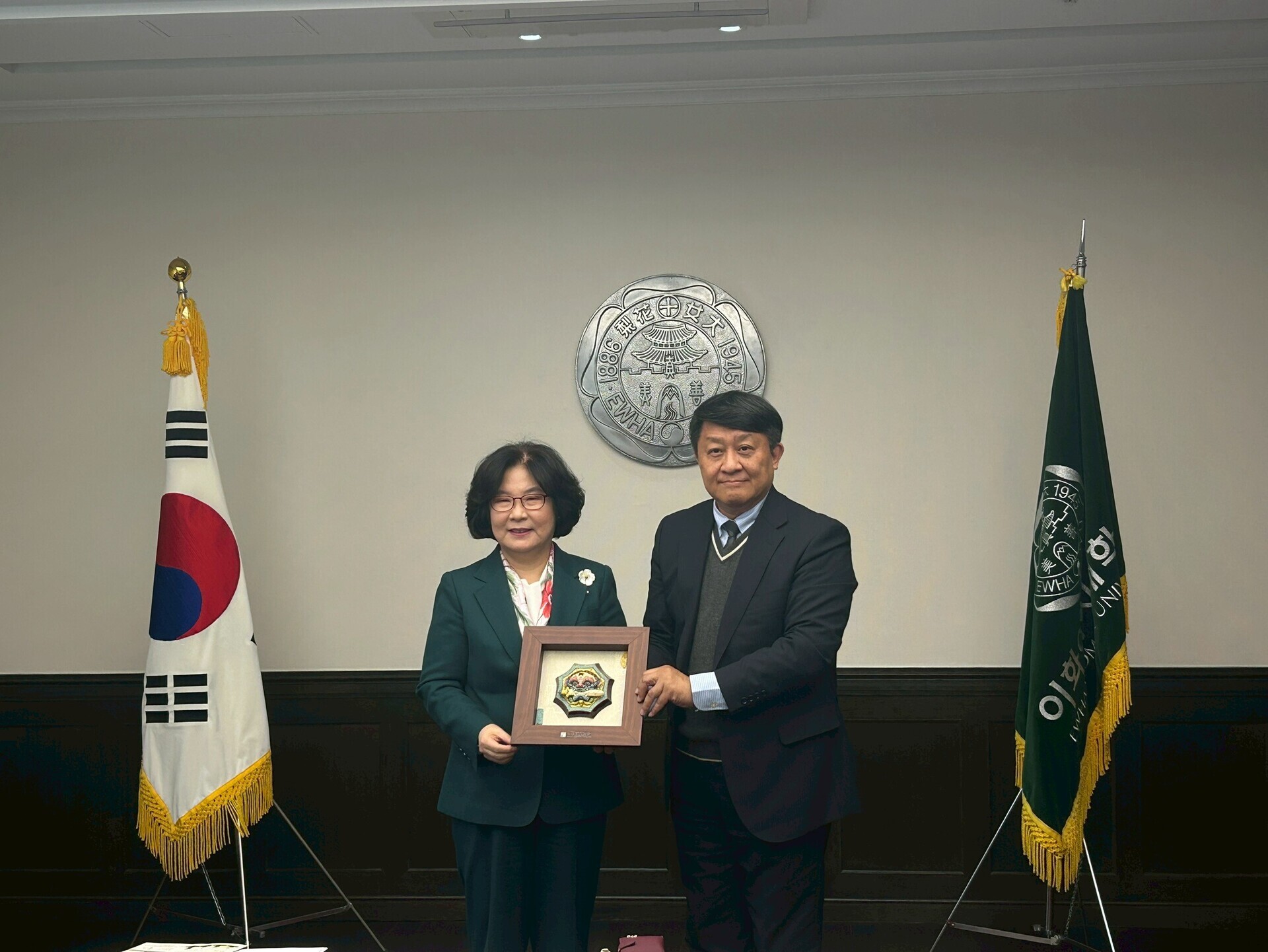 NUK President Chi-Jen Chen Visits South Korea to Expand Academic Ties and Speak at Global Education Innovation Symposium 002Image