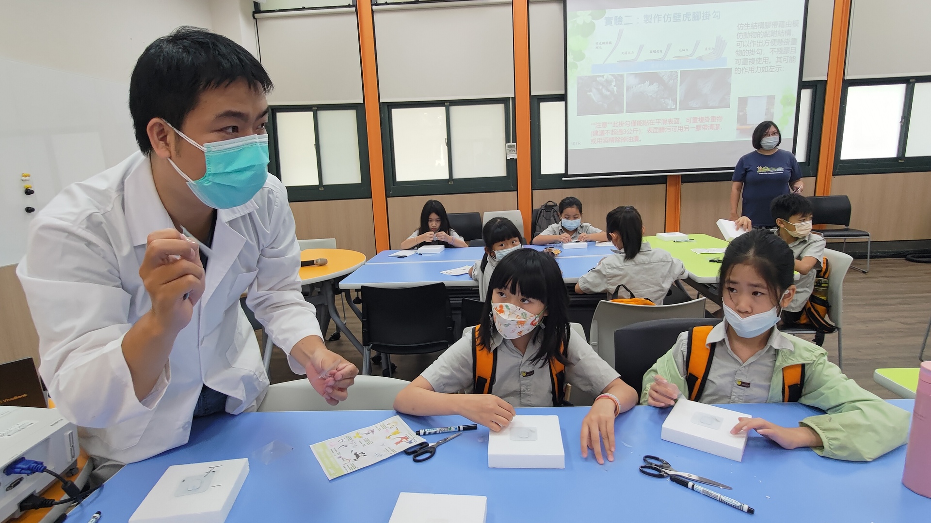 桃園諾瓦小學參訪高雄大學仿生中心圖片