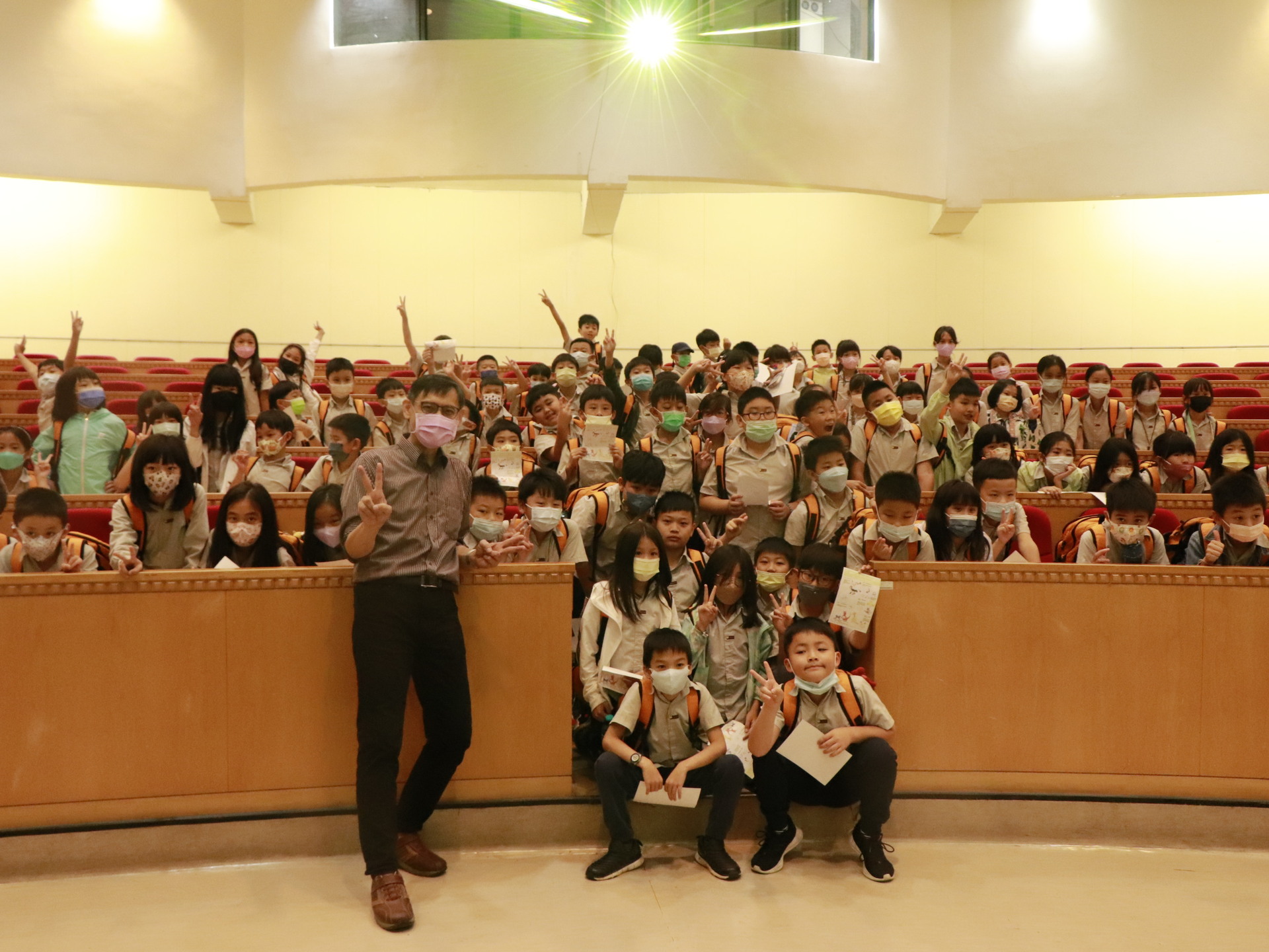 桃園諾瓦小學參訪高雄大學仿生中心01圖片