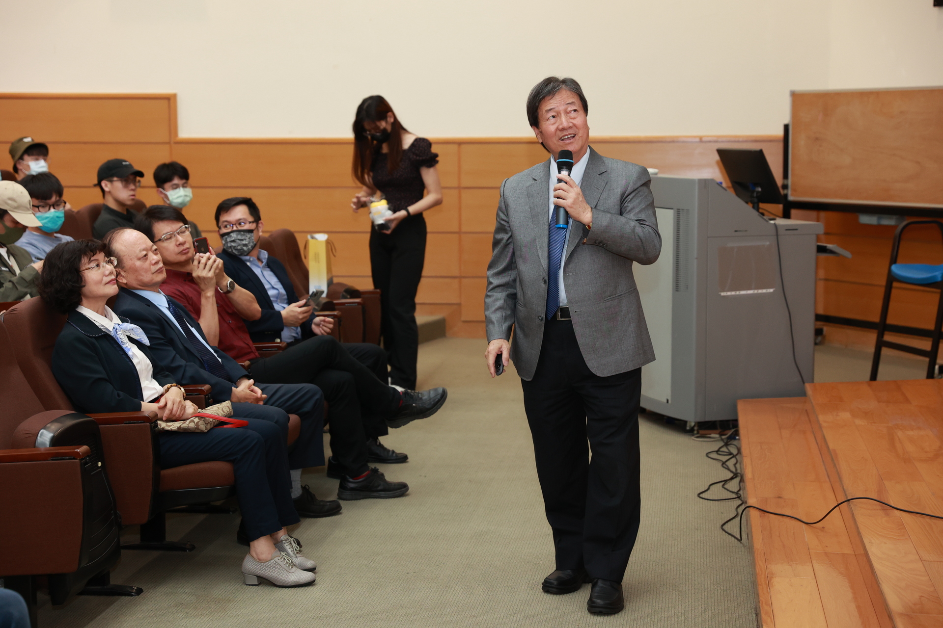 福貞控股董座李榮福 出席母校卓越講座 暢談人工智慧物聯網圖片