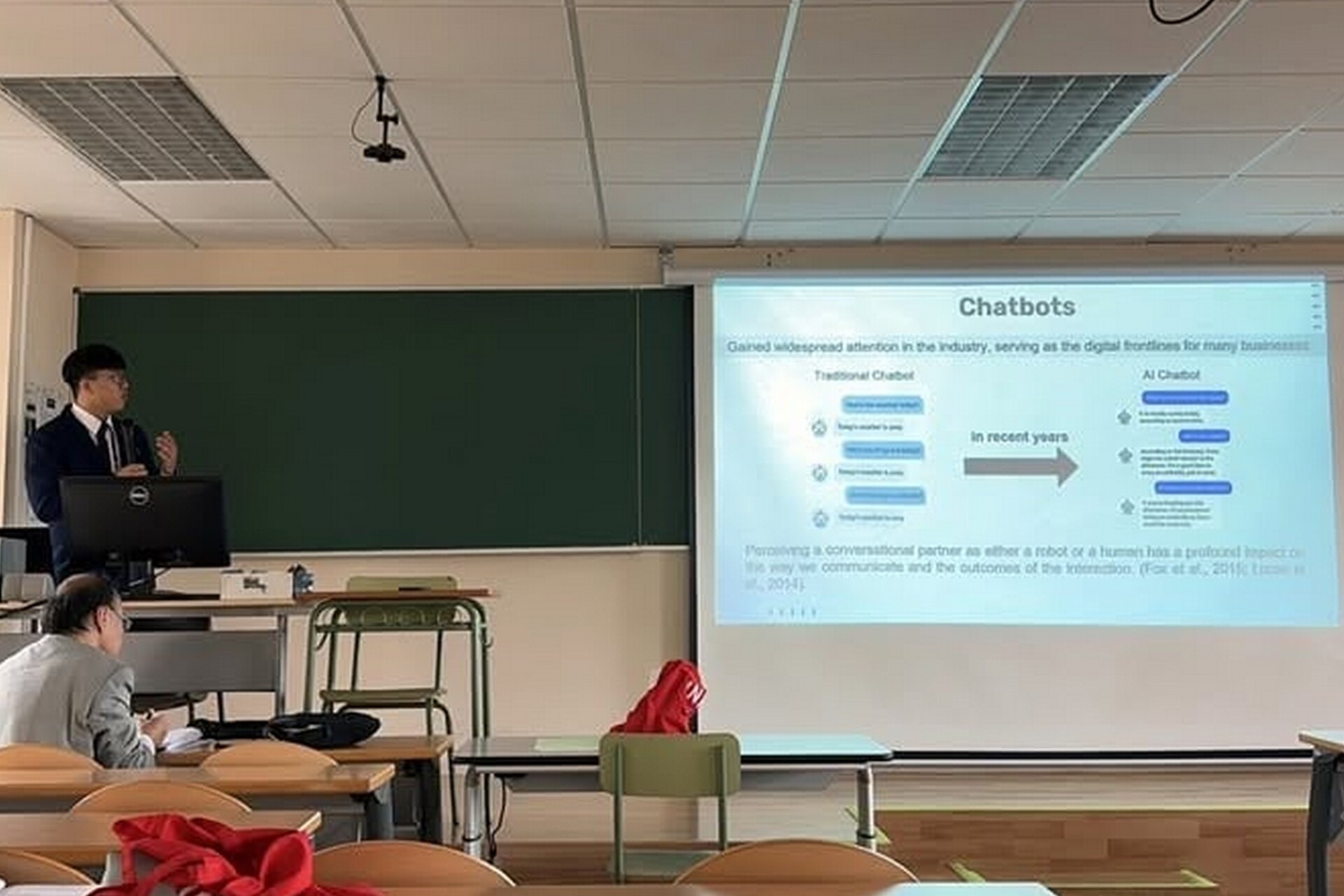 高雄大學資管系學生論文接連獲獎002
