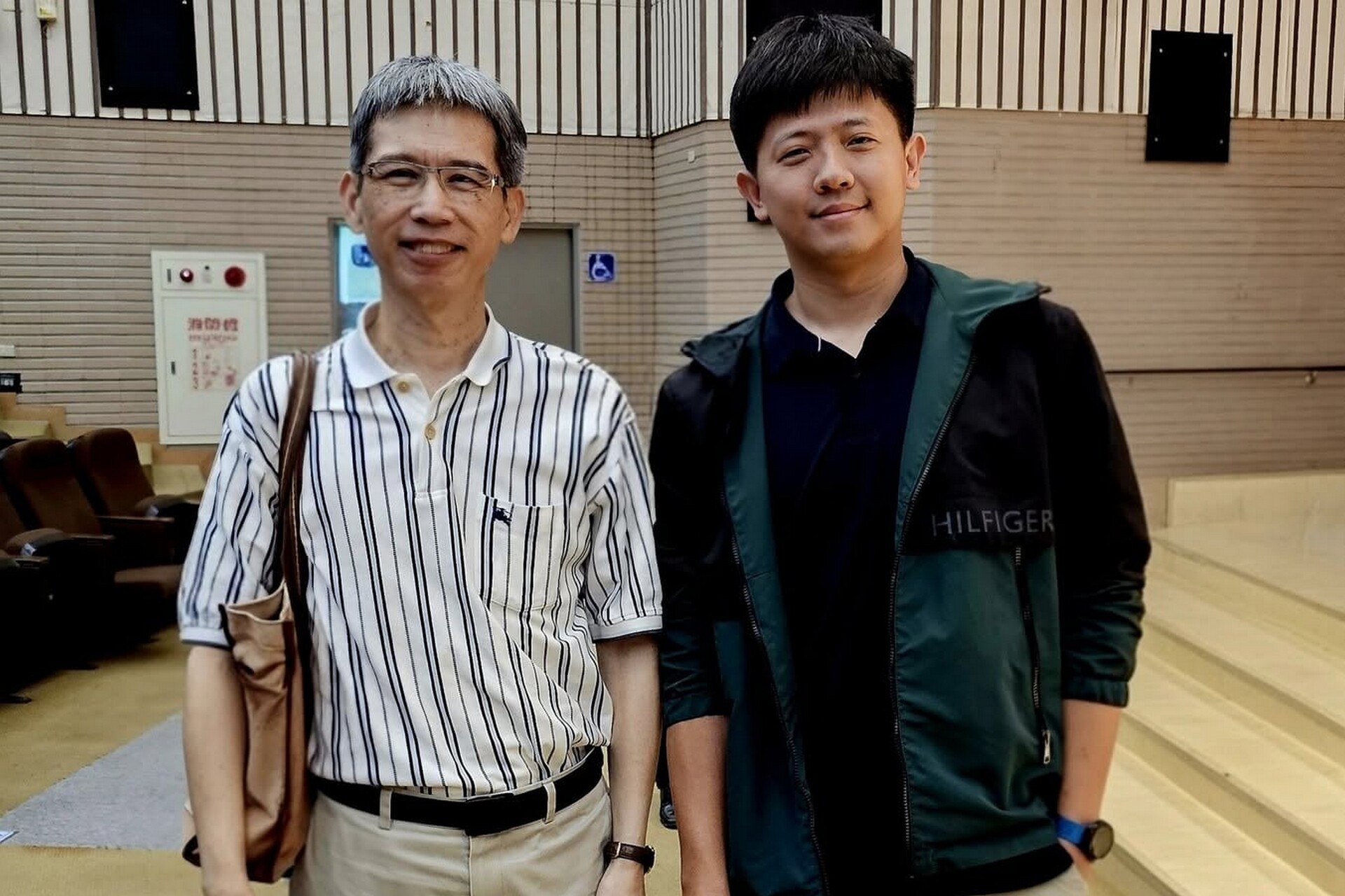 高雄大學資管系學生論文接連獲獎005