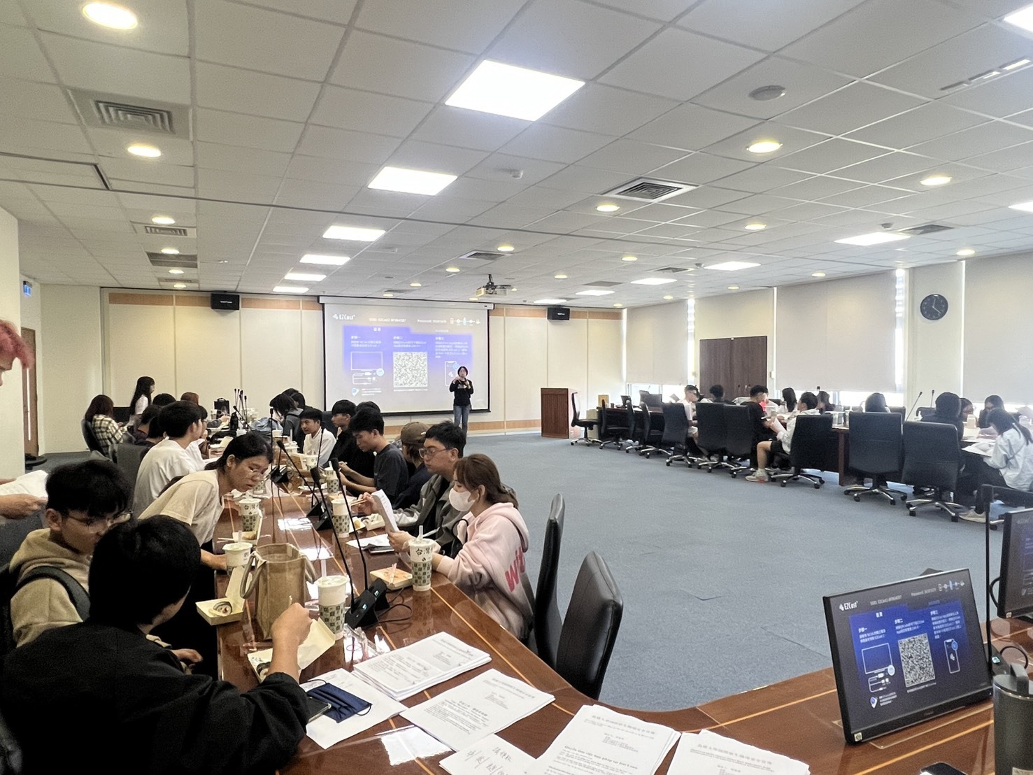 國際處舉辦新生工作證暨職業場域安全說明會007圖片