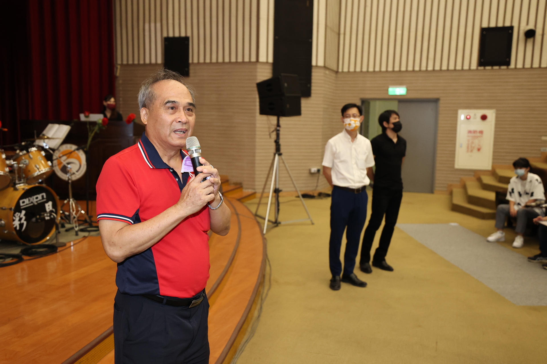 熱心贊助經費的EMBA99級校友、奇賓機械有限公司董事長蘇金樹