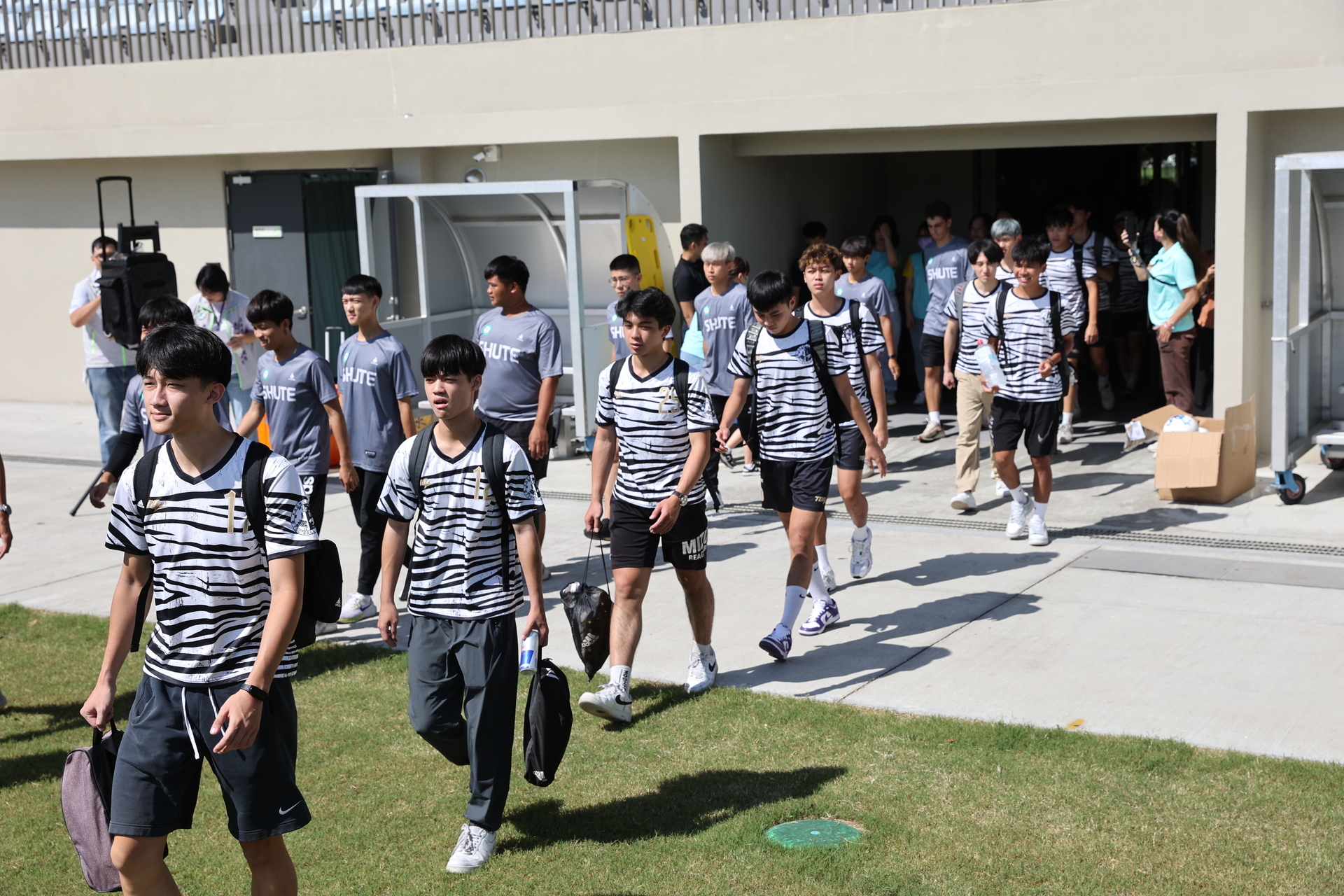 The "2023 Kaohsiung Taiwan-Japan University Football International  Friendship Tournament" is organized by the National University of Kaohsiung. 008